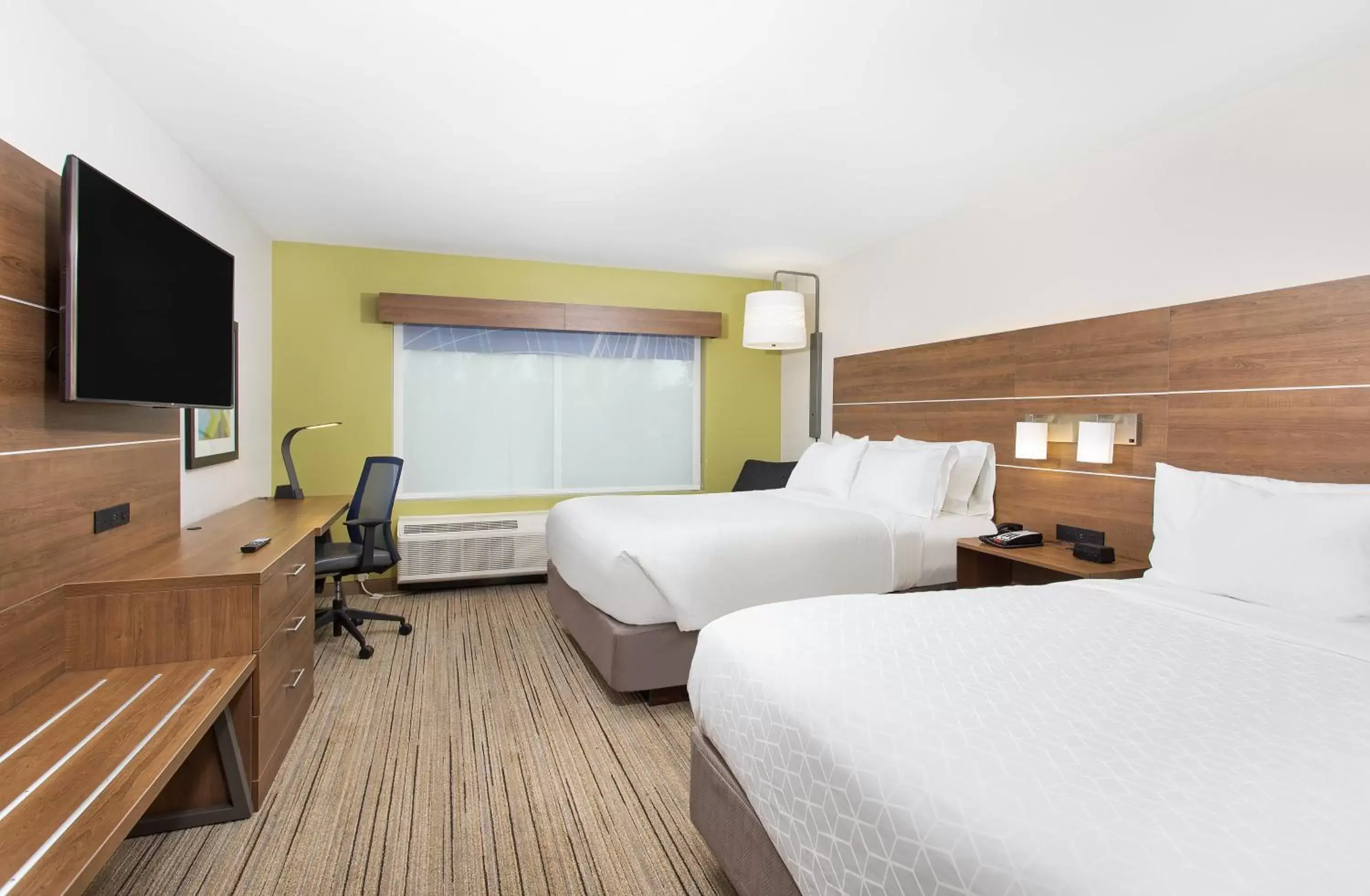 Photo of the whole room in Holiday Inn Express Williamsburg, an IHG Hotel