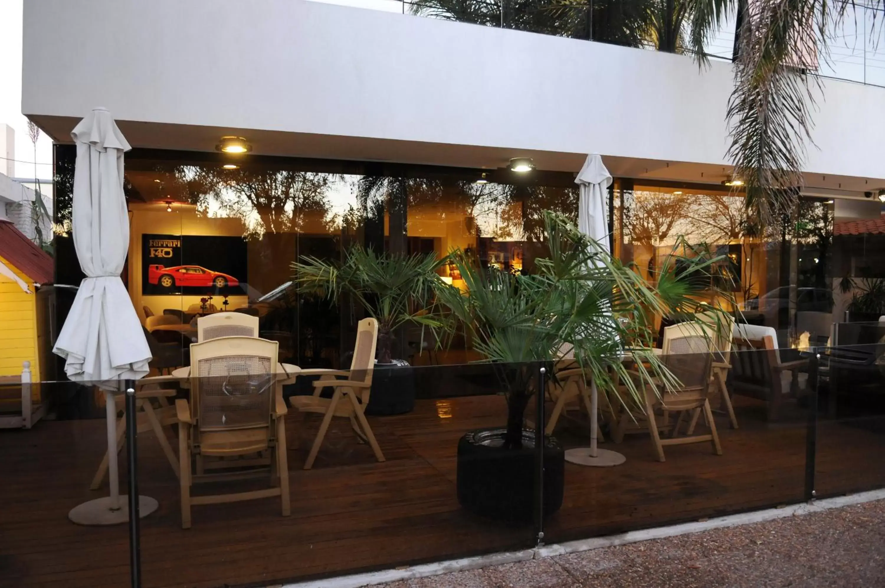 Patio, Restaurant/Places to Eat in Hotel Capvio