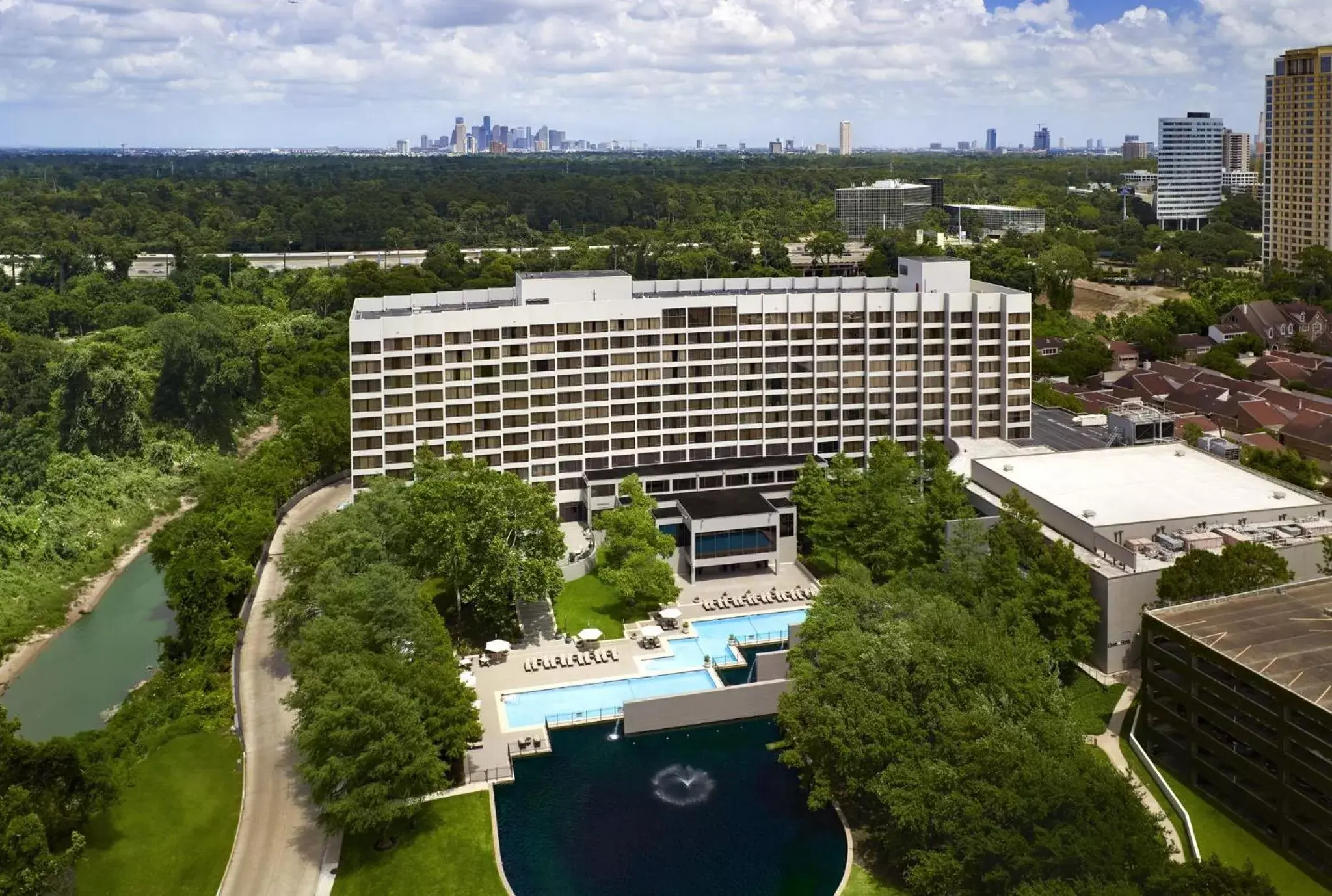 Property building, Bird's-eye View in Omni Houston Hotel