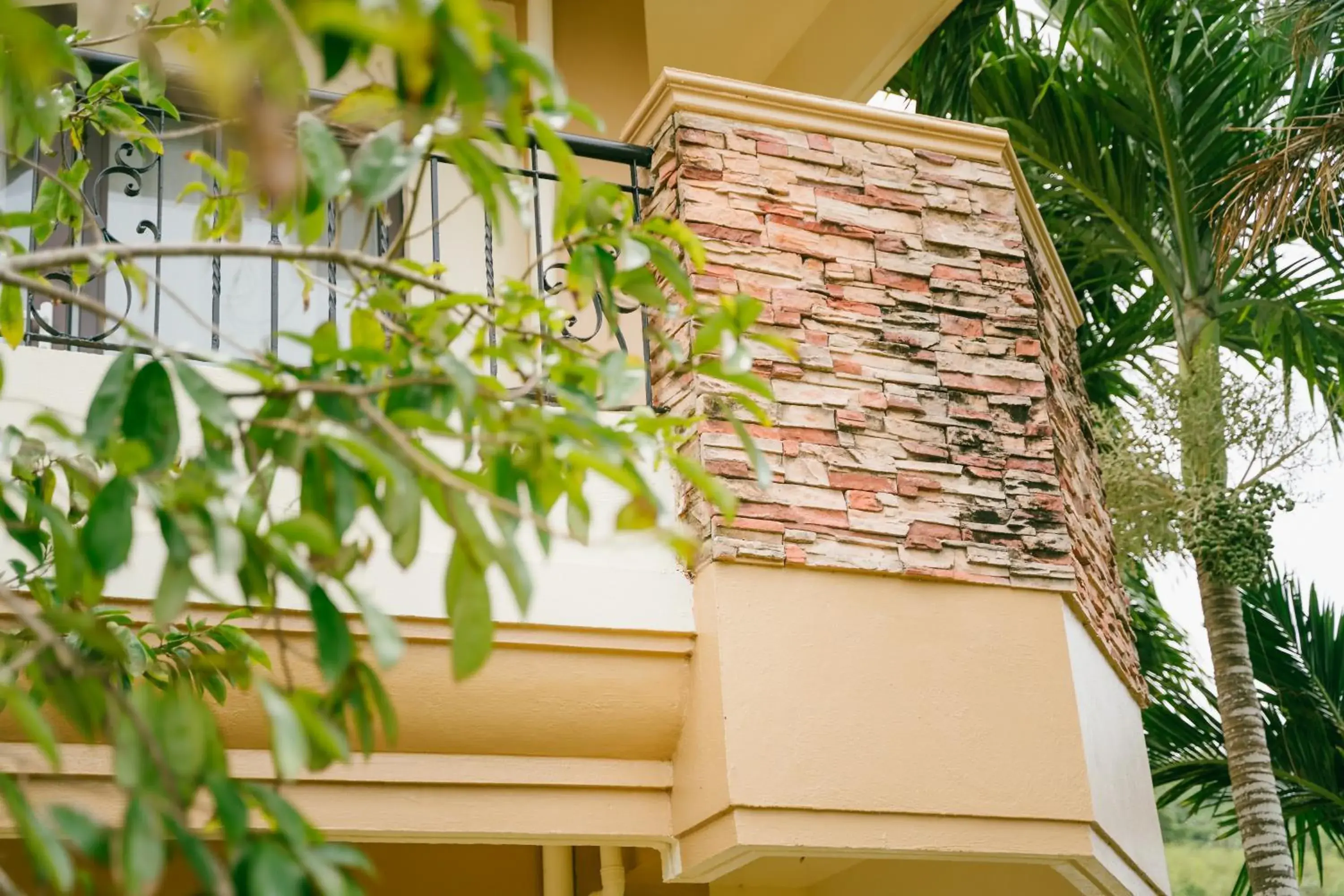 Inner courtyard view in Saipan Emerald Villa