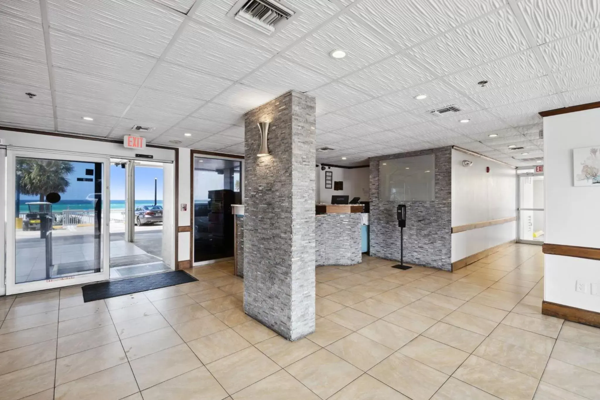 Lobby or reception in Beach Tower Beachfront Hotel, a By The Sea Resort Lobby or reception in Beach Tower Beachfront Hotel, a By The Sea Resort