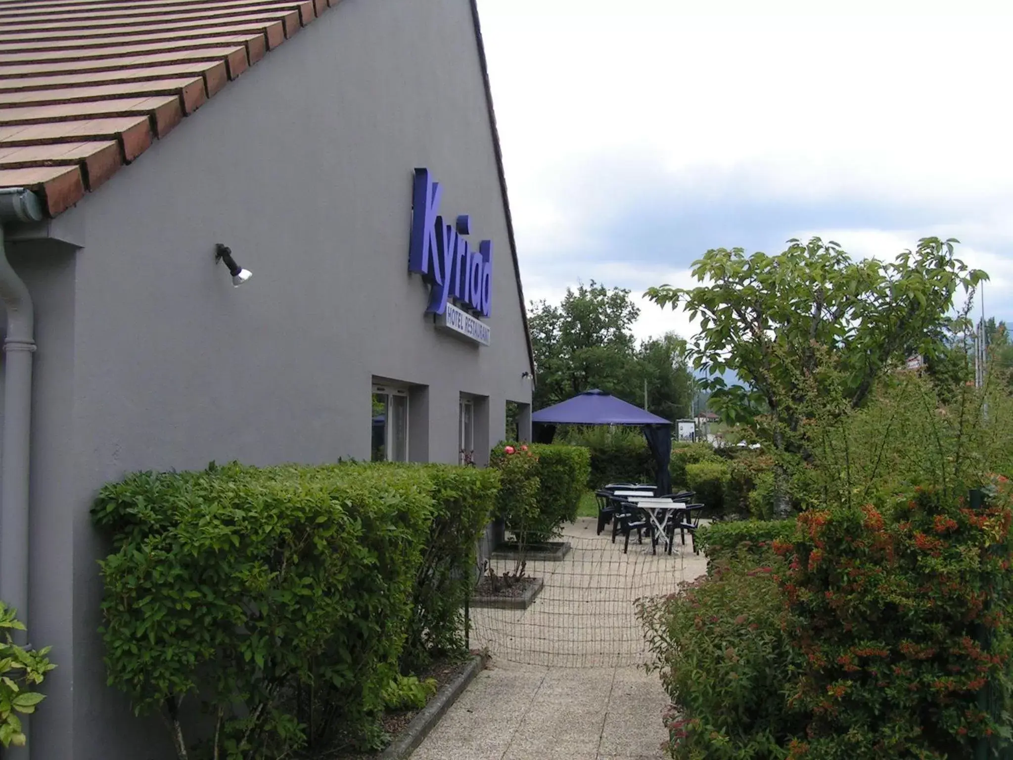 Patio, Property Building in Kyriad Bellegarde - Genève