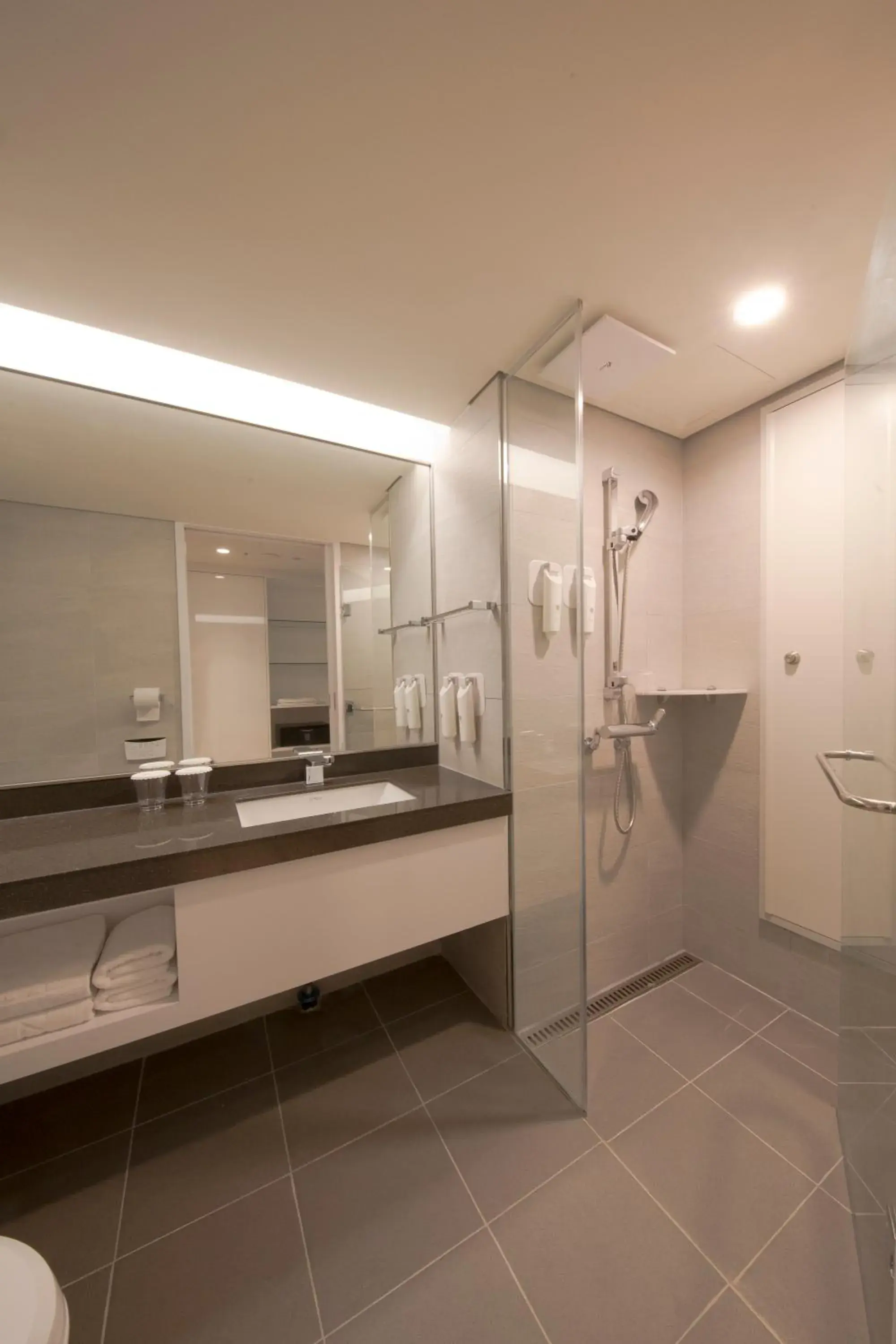 Other, Bathroom in Hotel Thomas Myeongdong