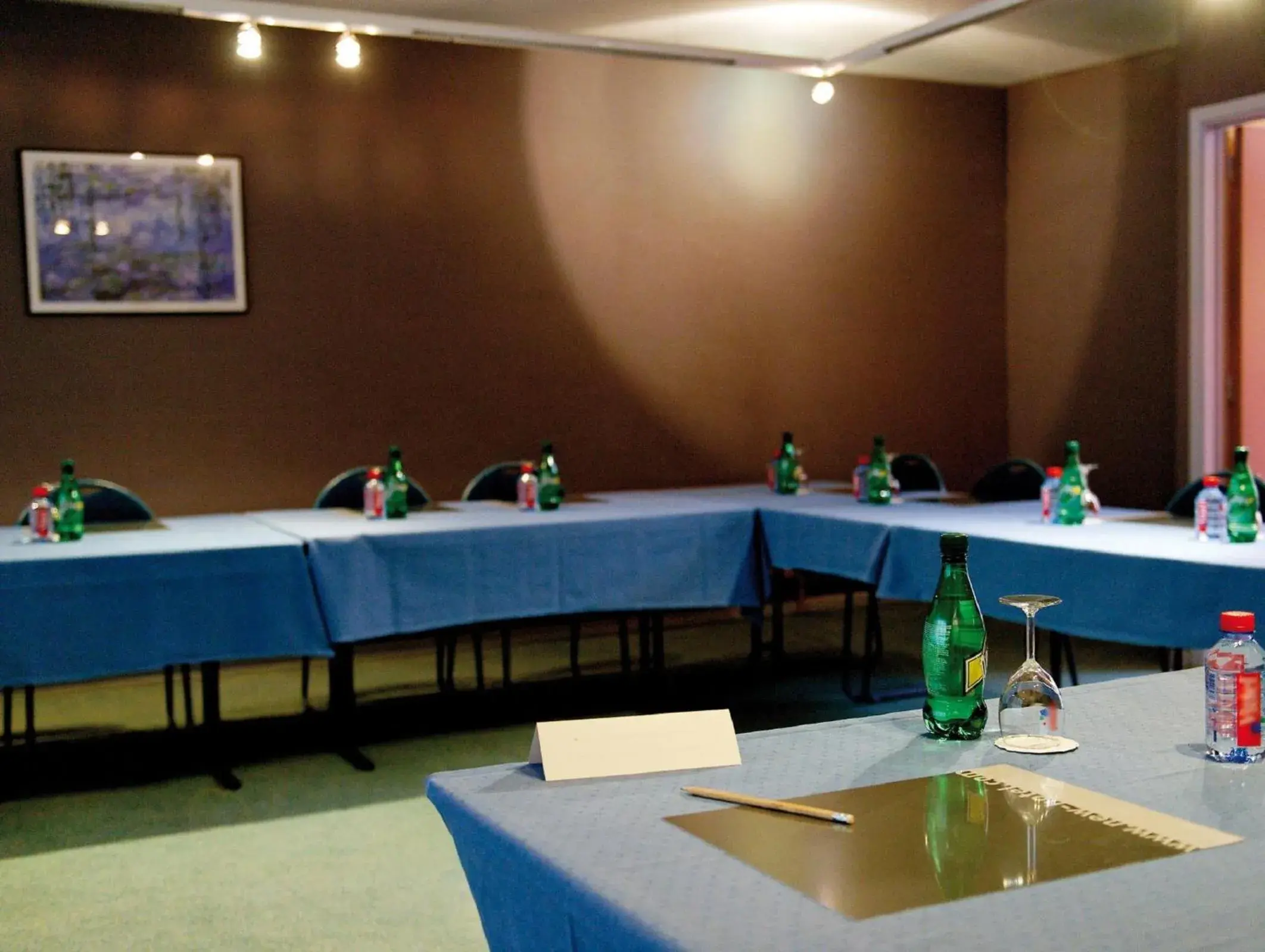 Banquet/Function facilities in New Hotel Charlemagne