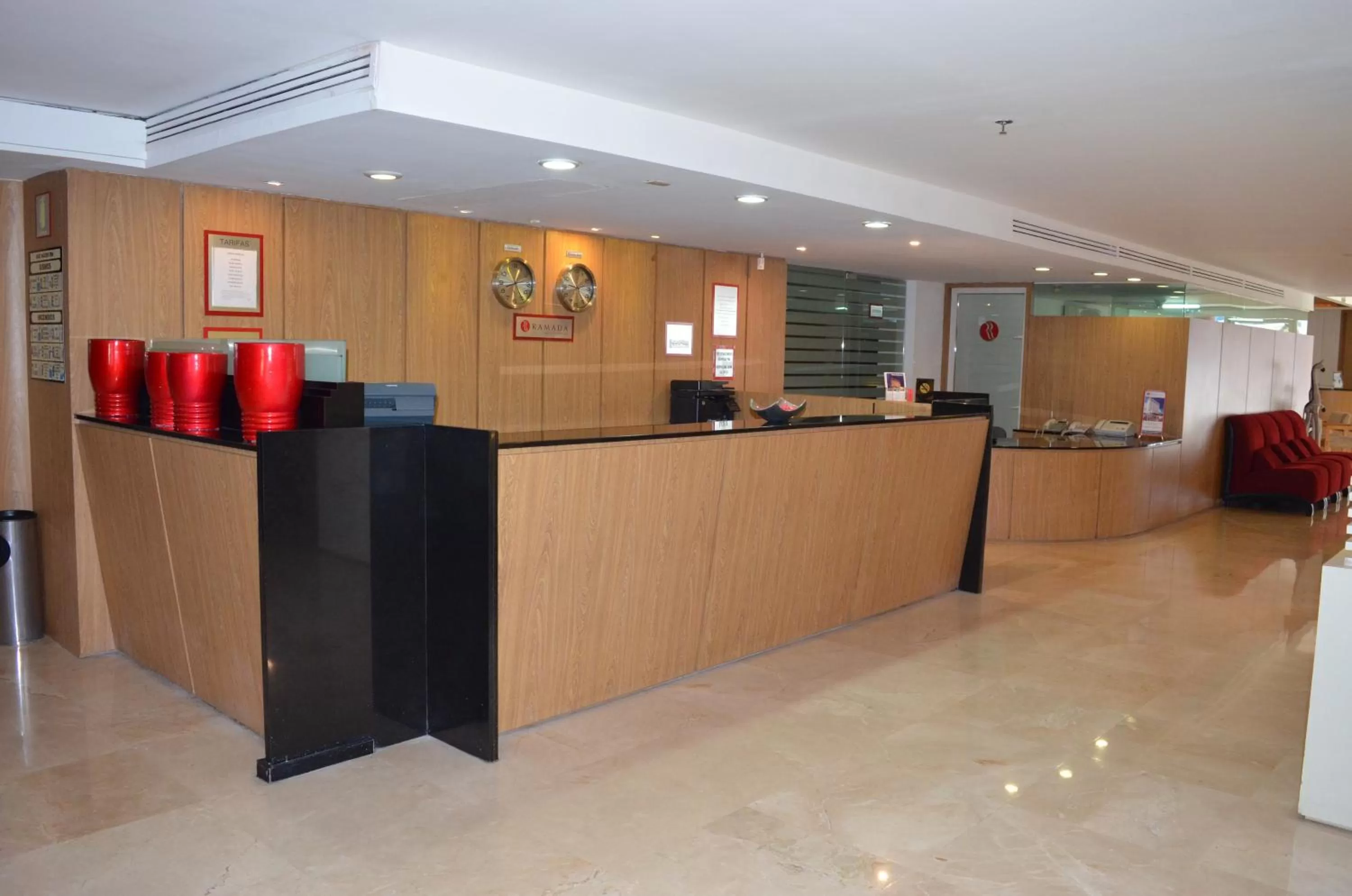 Lobby or reception in Ramada Hola Culiacan