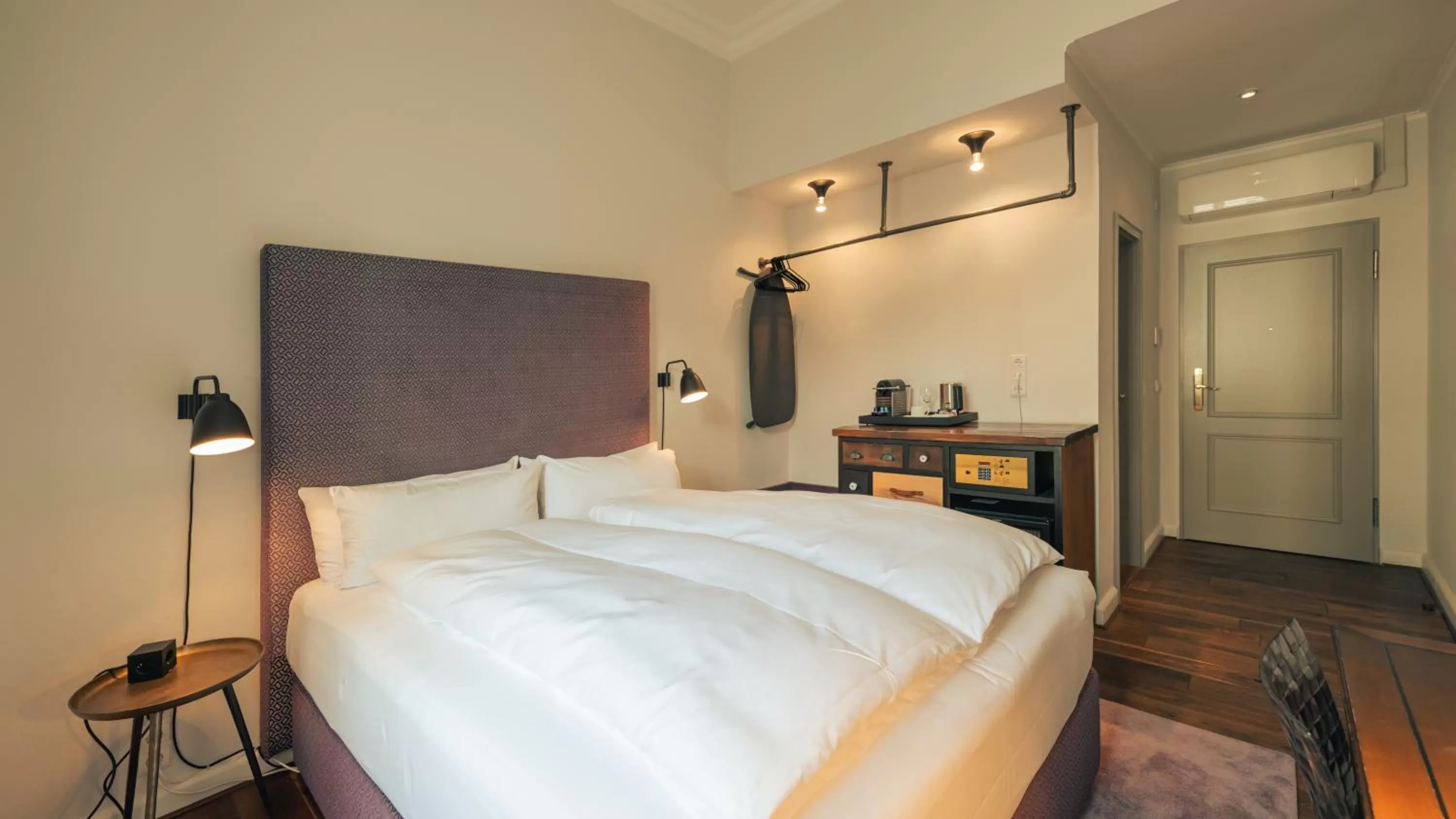 Bedroom, Bed in Bob W Berlin Mitte