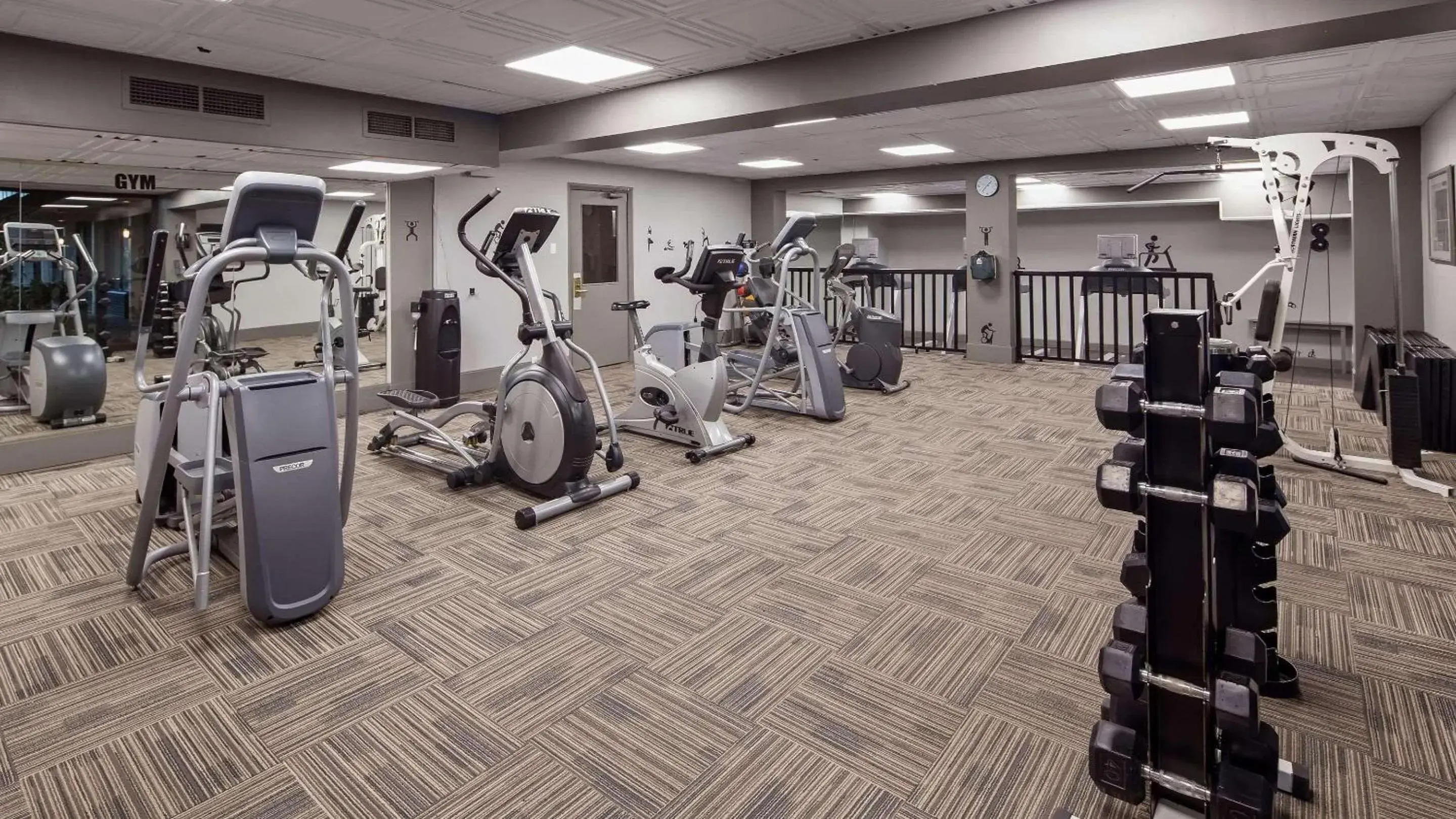 Fitness centre/facilities, Fitness Center/Facilities in Radisson Hotel Montreal Airport