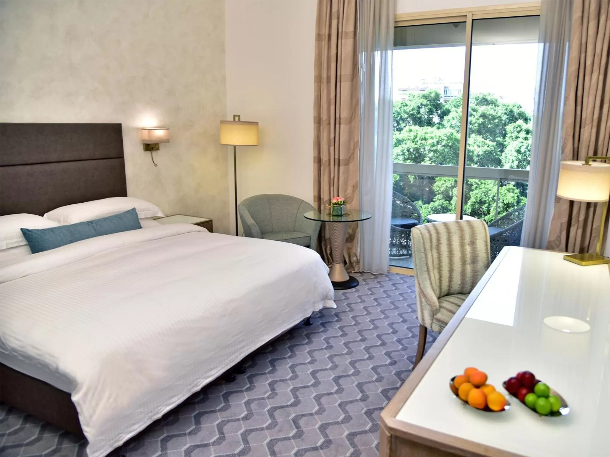 Bedroom, Bed in Gefinor Rotana – Beirut