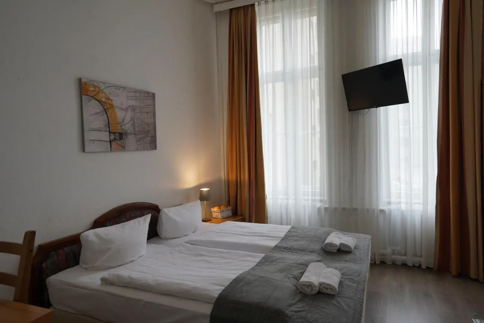 Photo of the whole room, Bed in City Pension Berlin