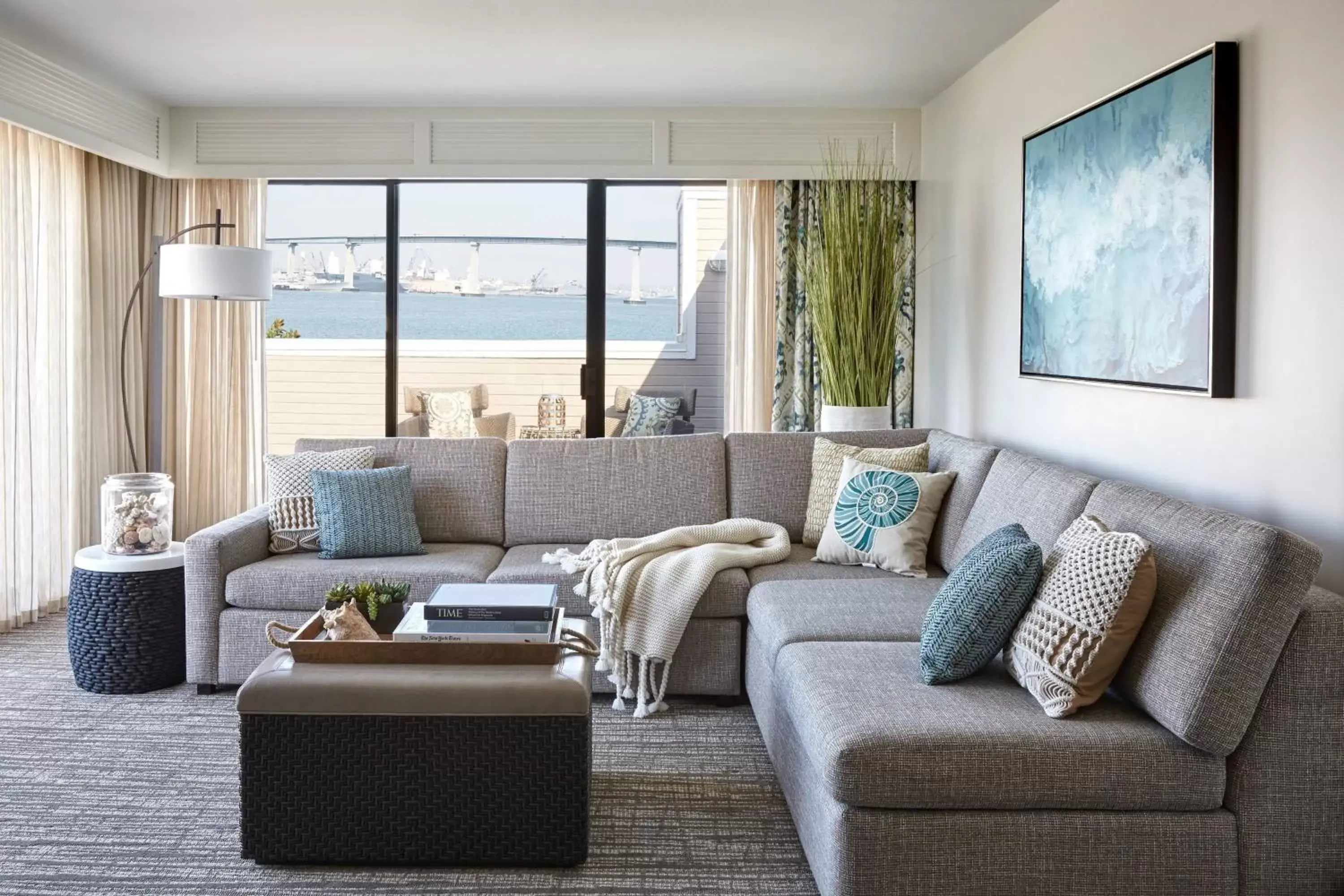 Living room, Seating Area in Coronado Island Marriott Resort & Spa