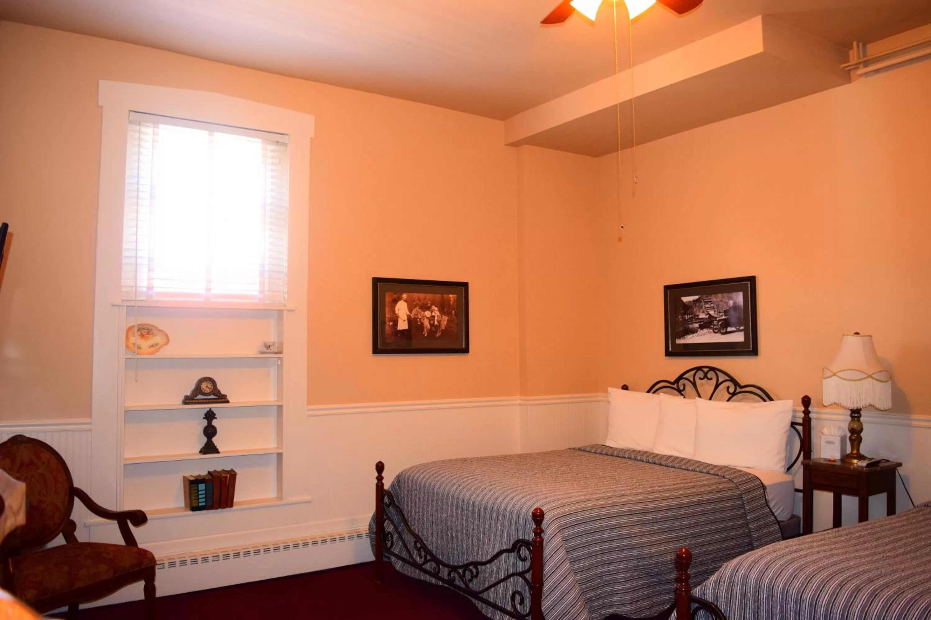 Bed in Grand Imperial Hotel