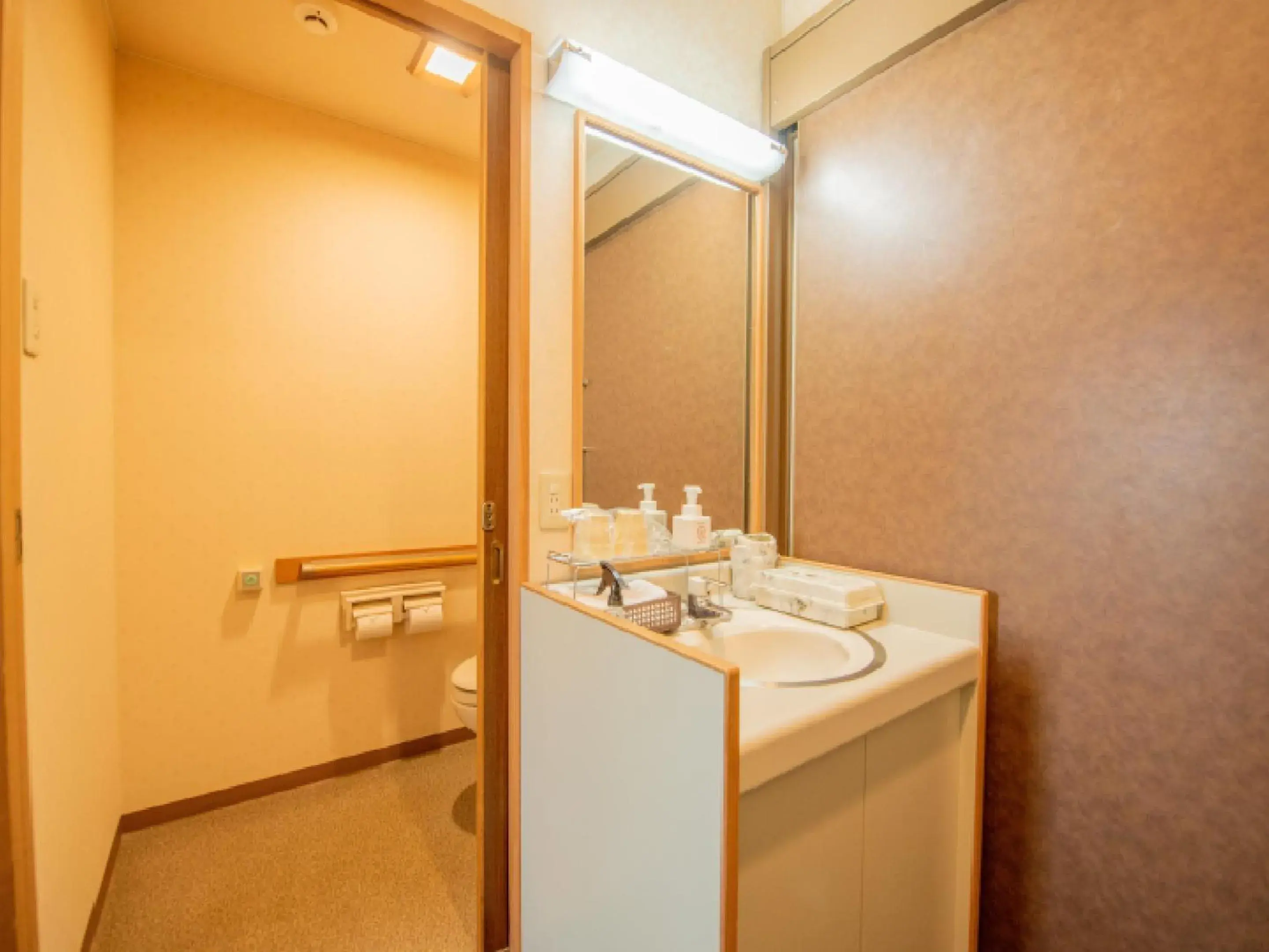 Bathroom in Ryokan Hakura