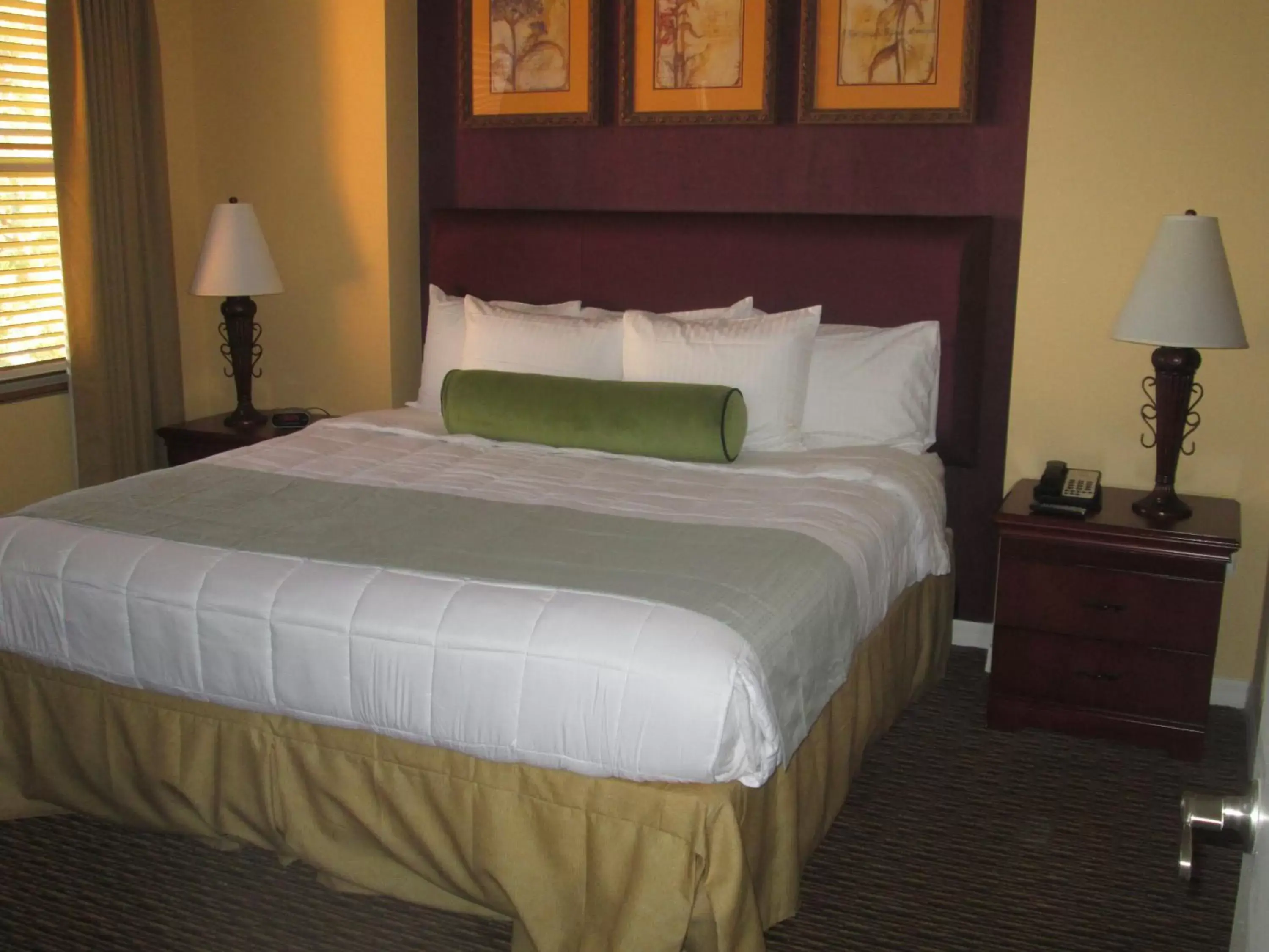 Bedroom, Bed in The Grandview at Las Vegas