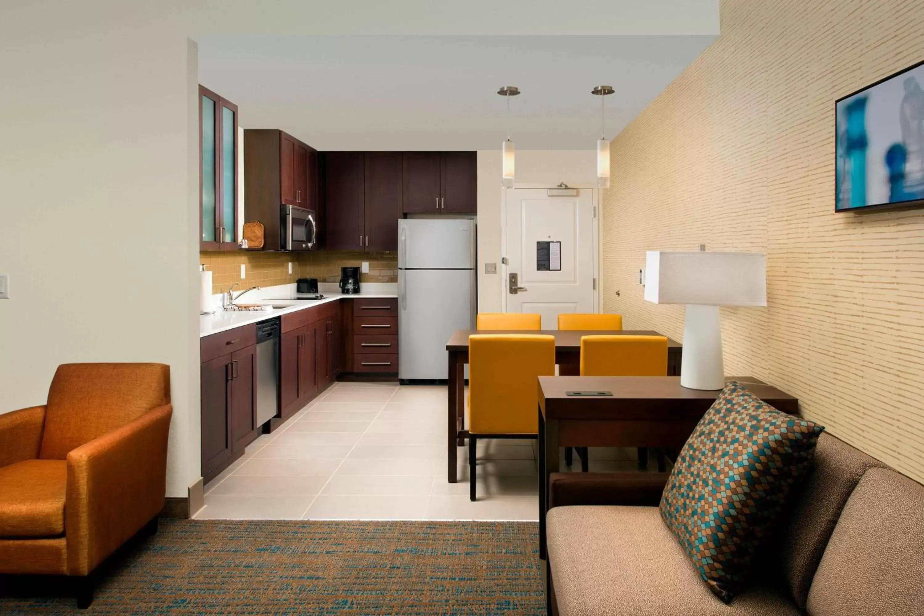 Kitchen or kitchenette, Kitchen/Kitchenette in Residence Inn by Marriott Miami Airport West/Doral