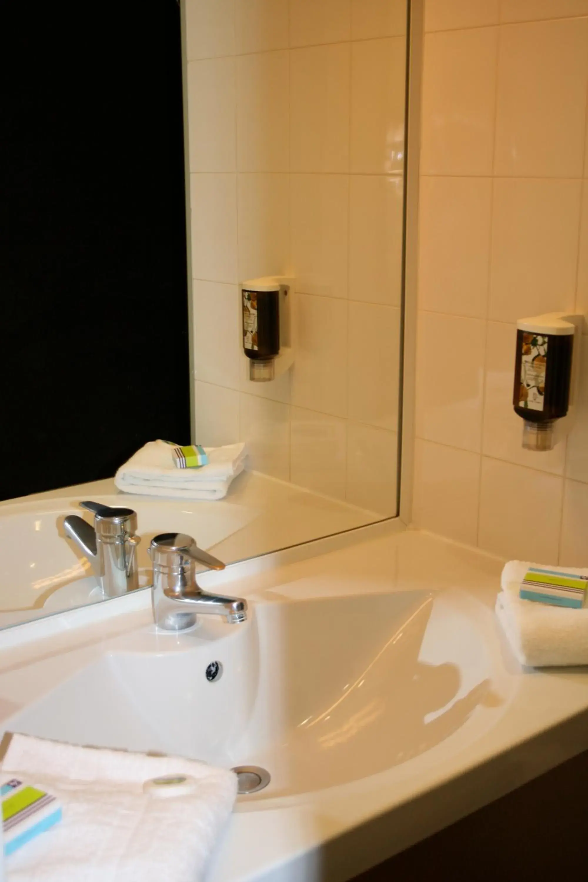 Bathroom in Royal Cottage