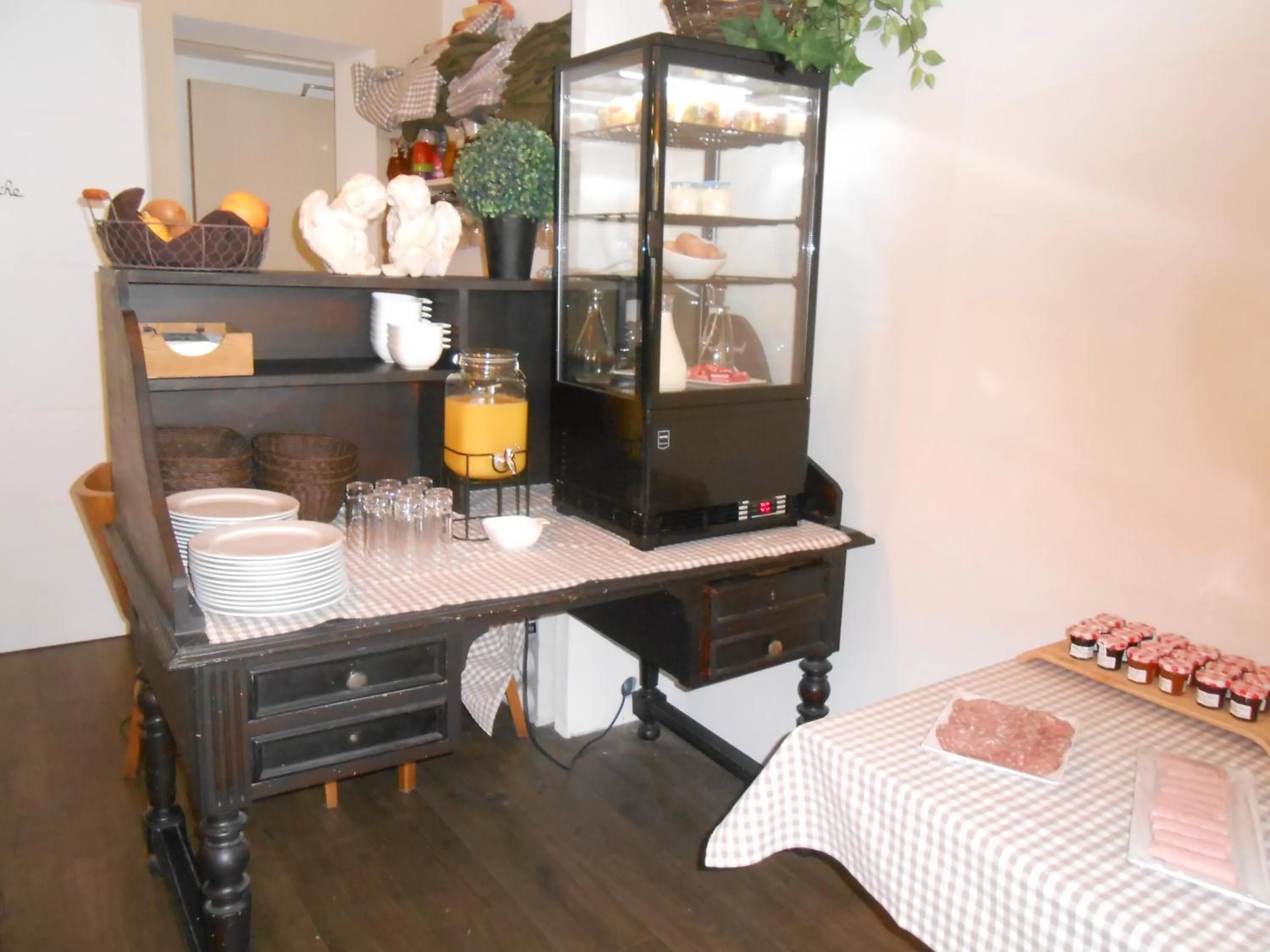 Bed in Hôtel-Restaurant "Chez Carrière"