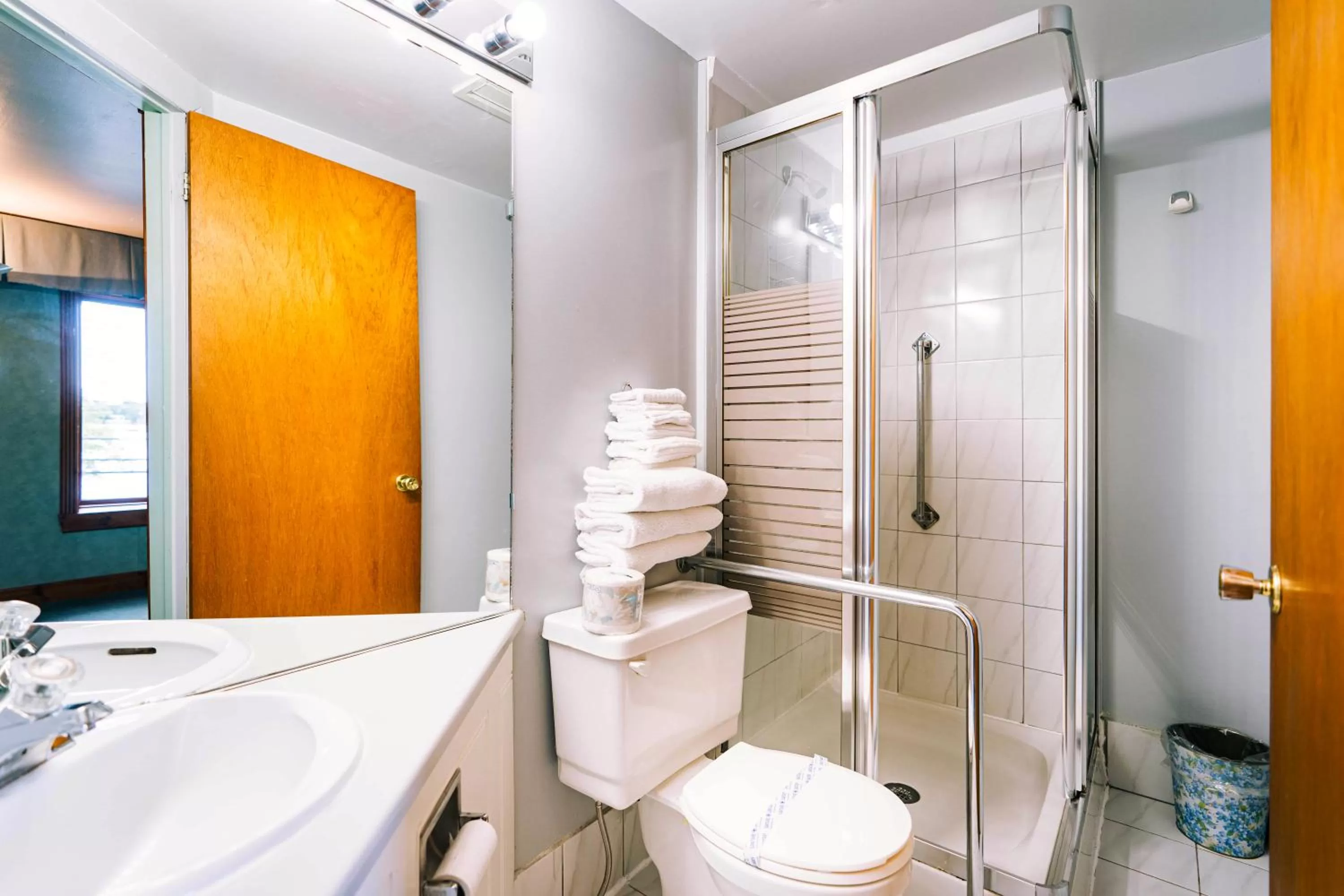 Bathroom in Auberge Harris