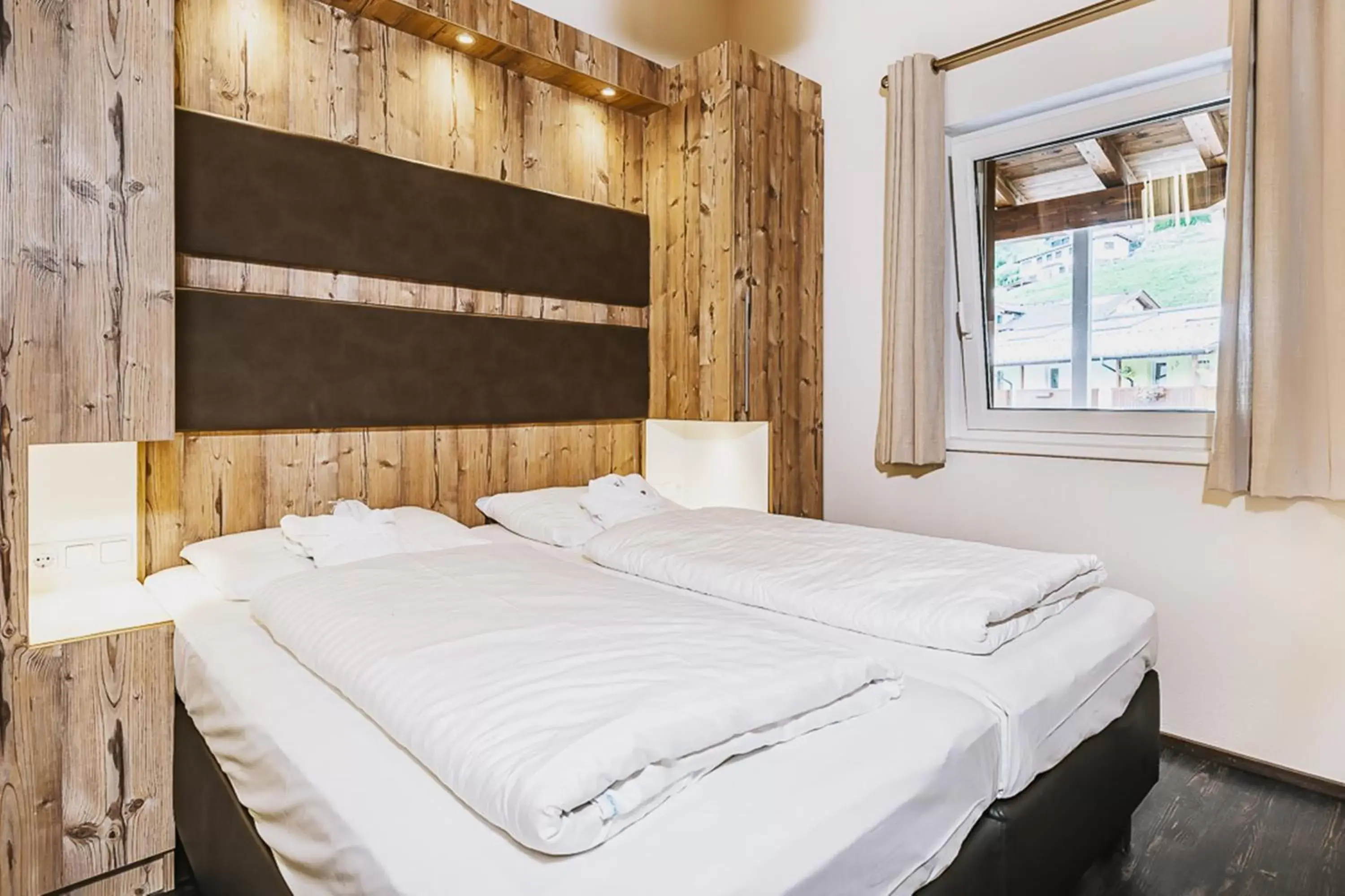 Bedroom, Bed in AvenidA Mountain Lodges Kaprun