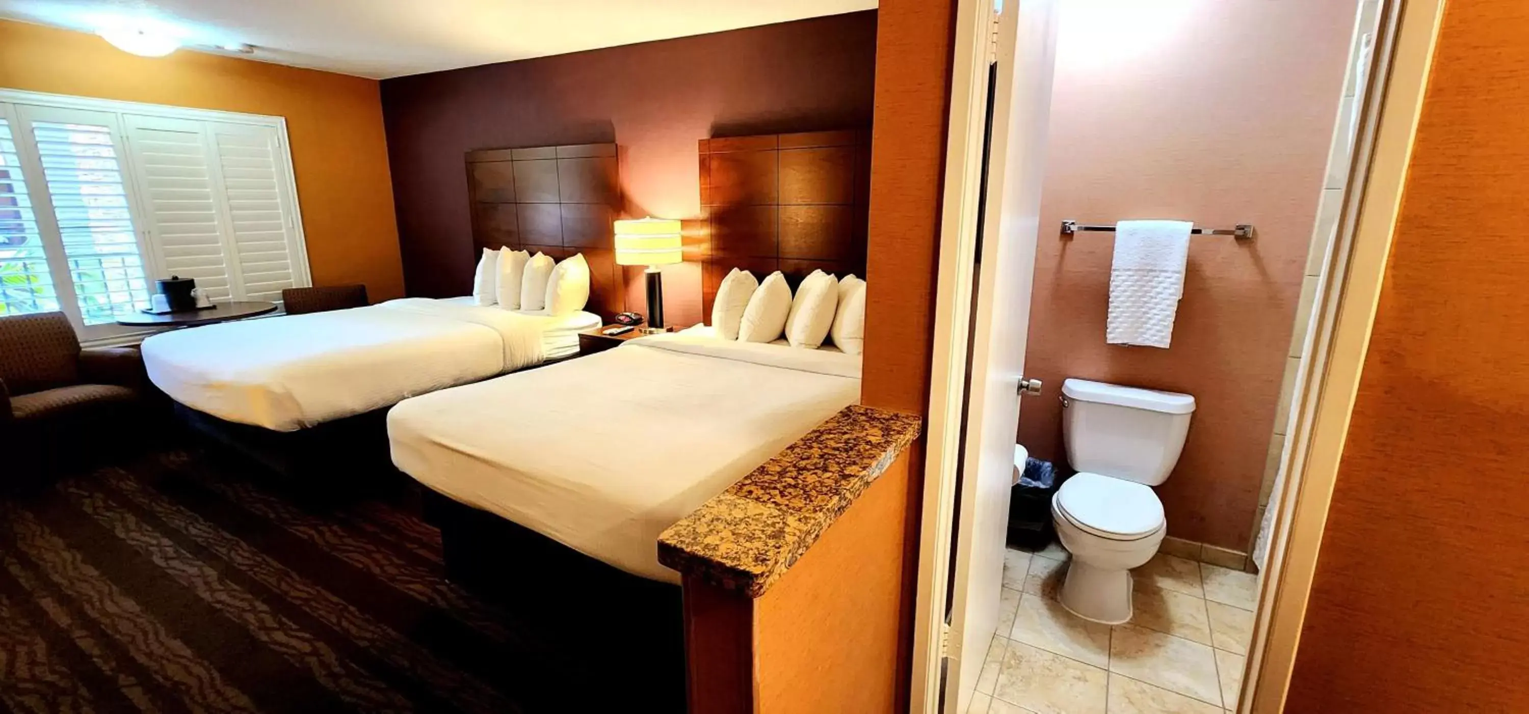 Bedroom, Bed in Best Western Plus Stovall's Inn