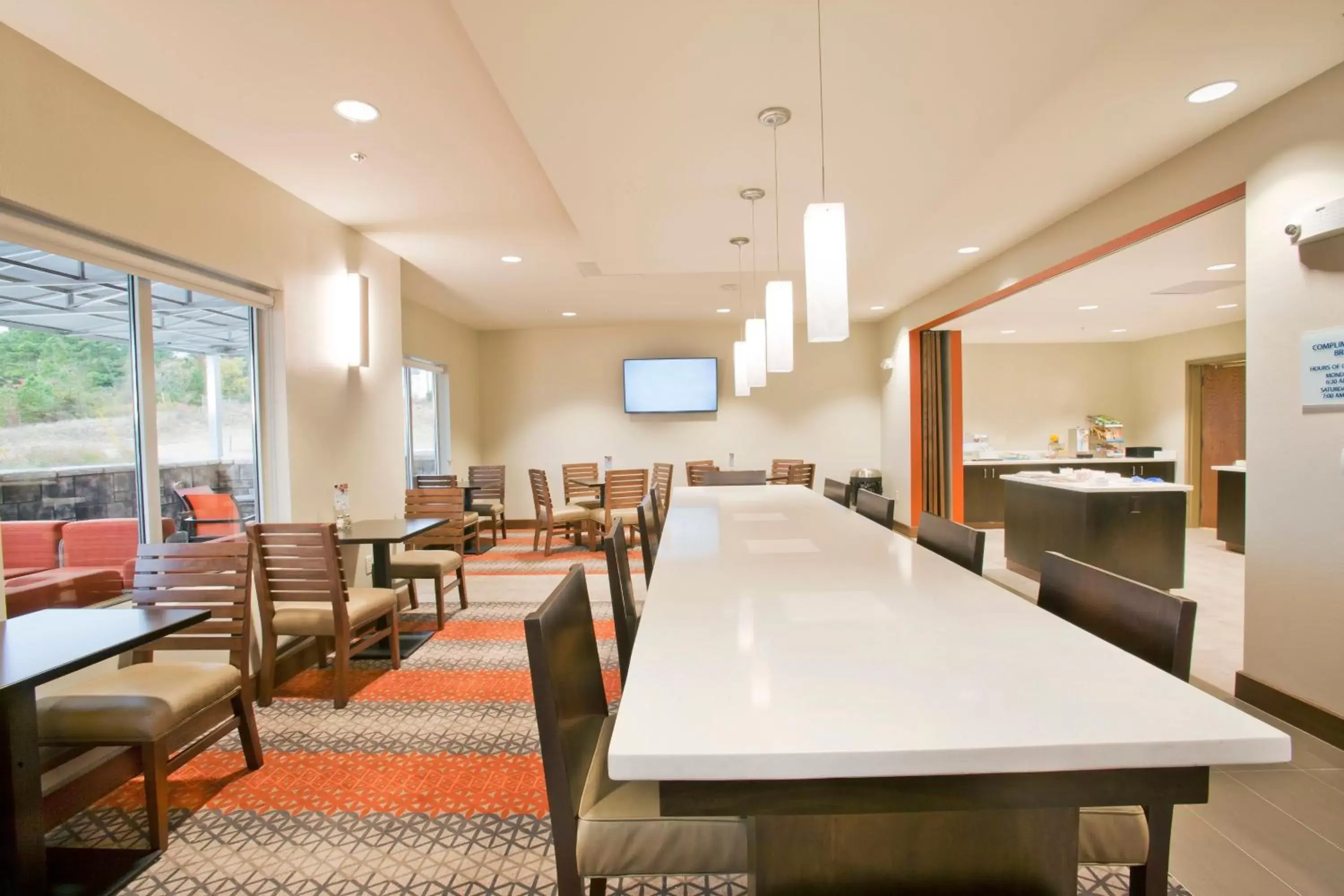 Breakfast, Restaurant/Places to Eat in Holiday Inn Express Hotel & Suites Hot Springs, an IHG Hotel