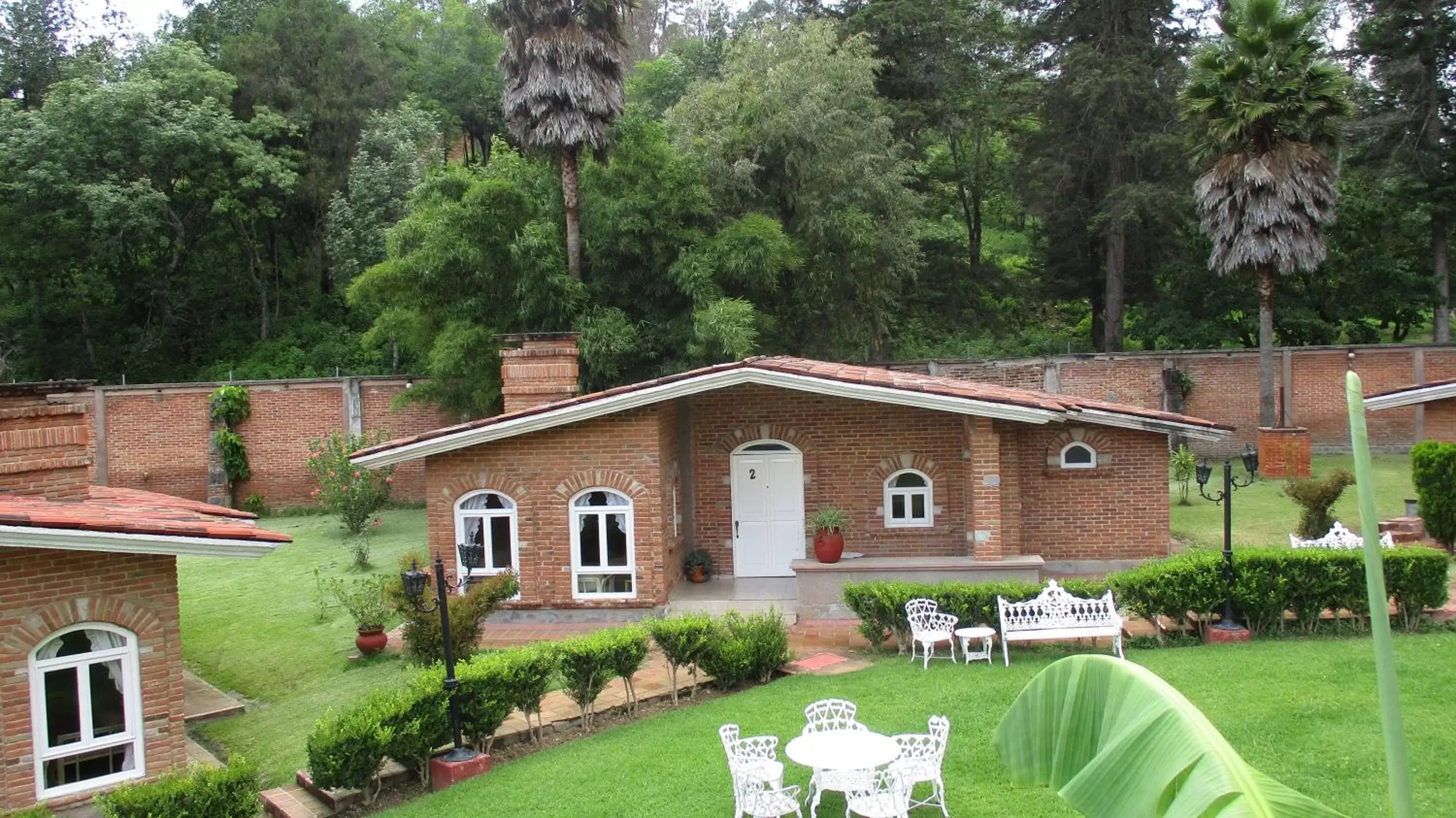 Garden, Property Building in Hotel Villa Monarca Inn