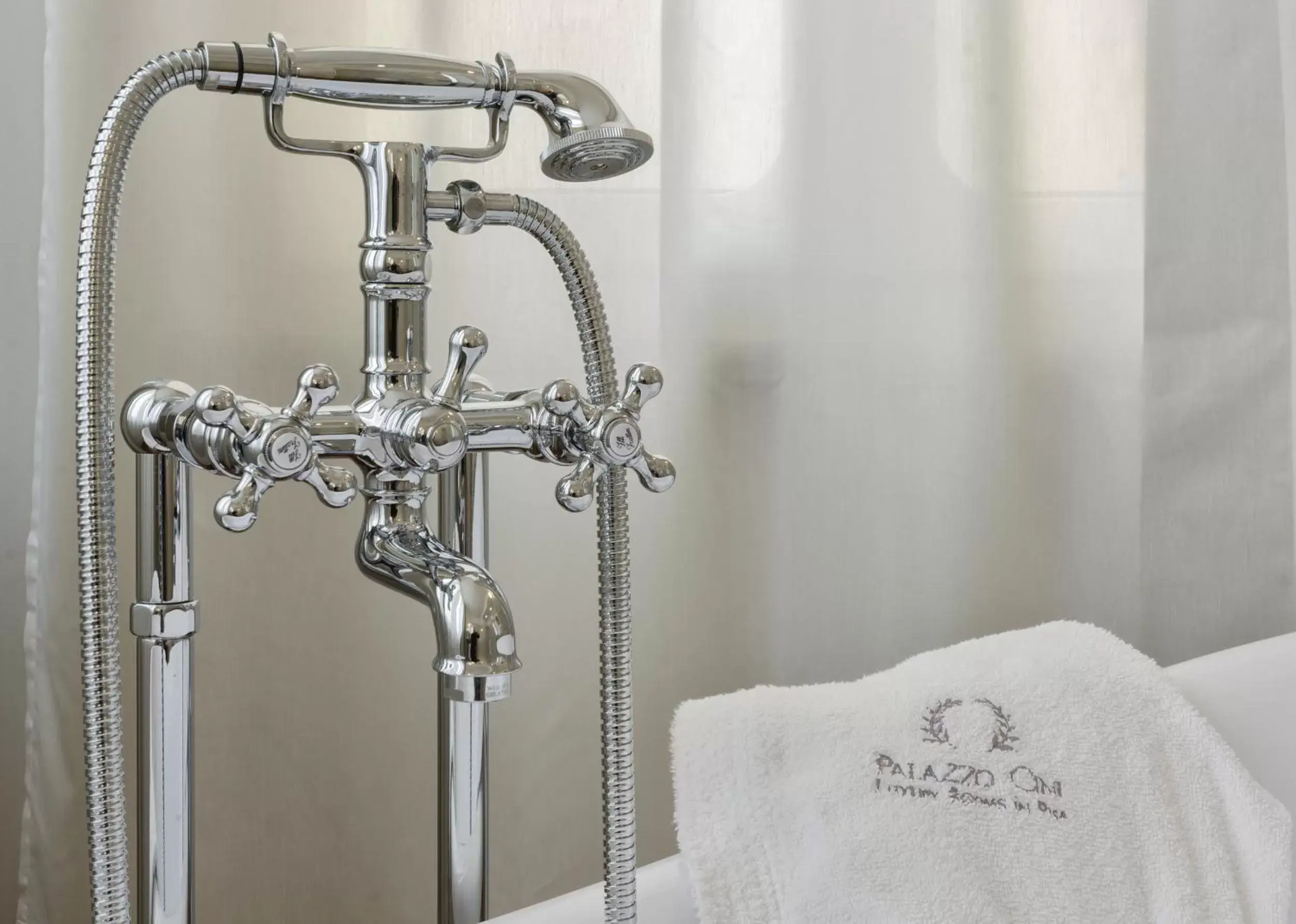 Bathroom in Palazzo Cini Luxury Rooms in Pisa