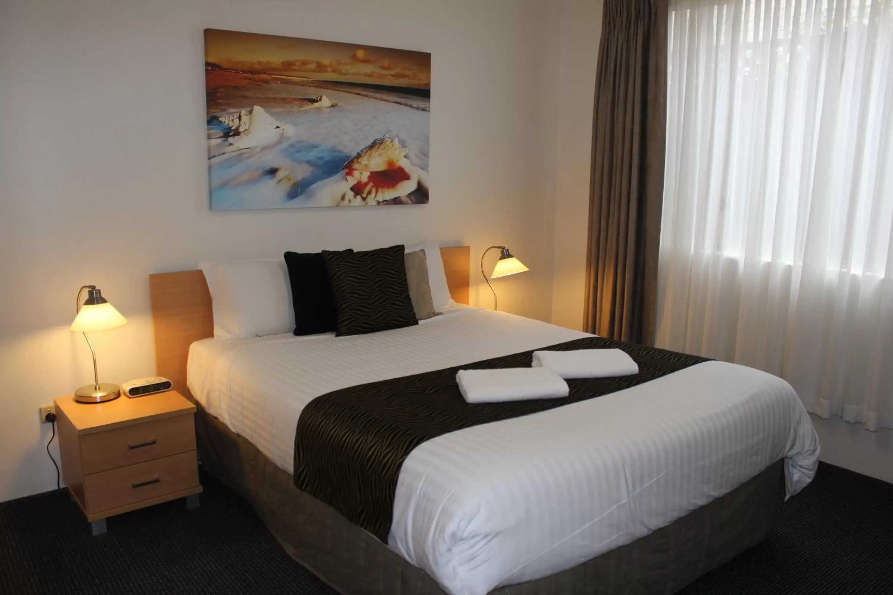 Bedroom, Bed in Beaches Serviced Apartments