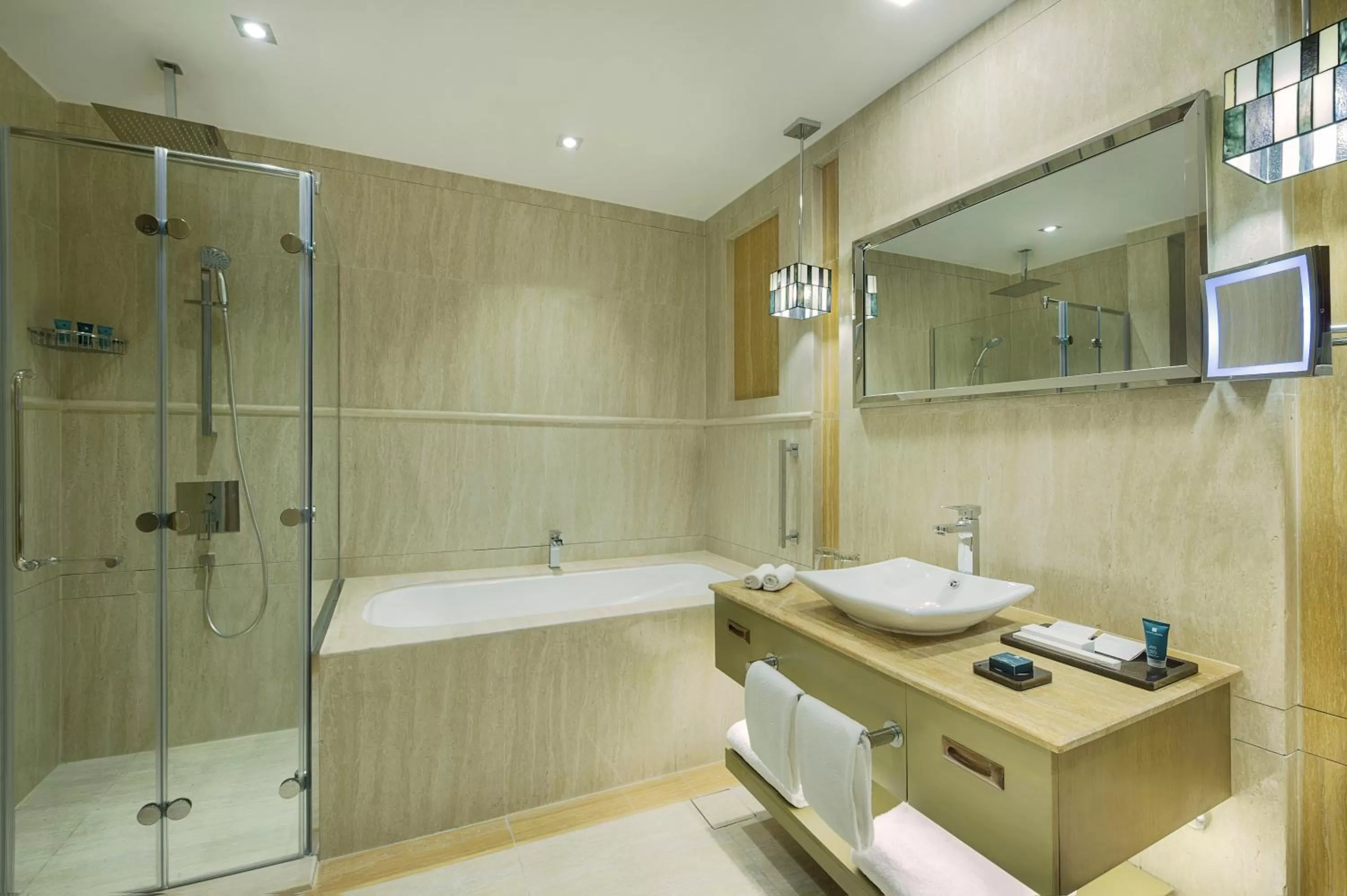 Shower in Wyndham Doha West Bay