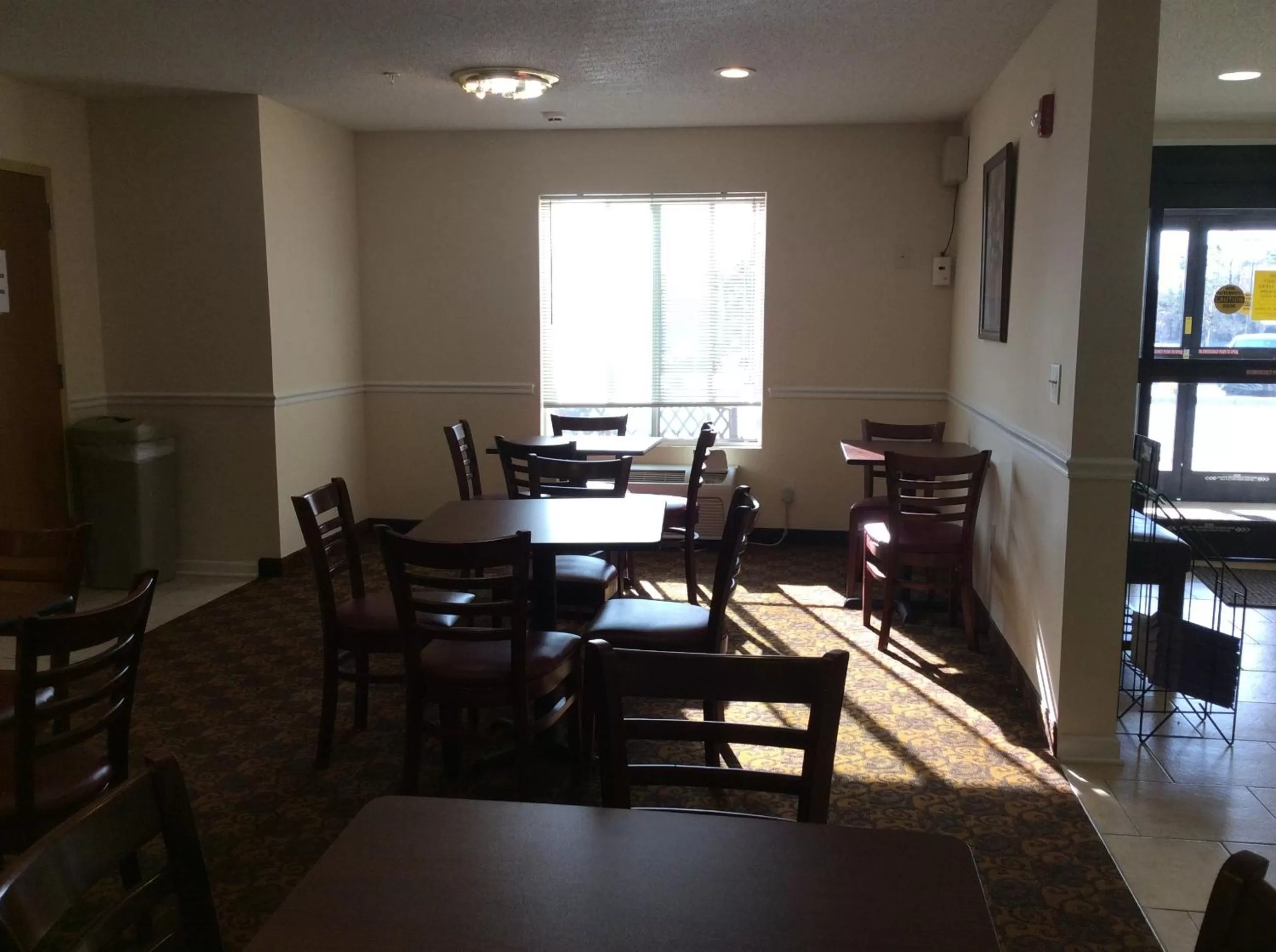 Restaurant/places to eat in Days Inn by Wyndham Greensboro NC