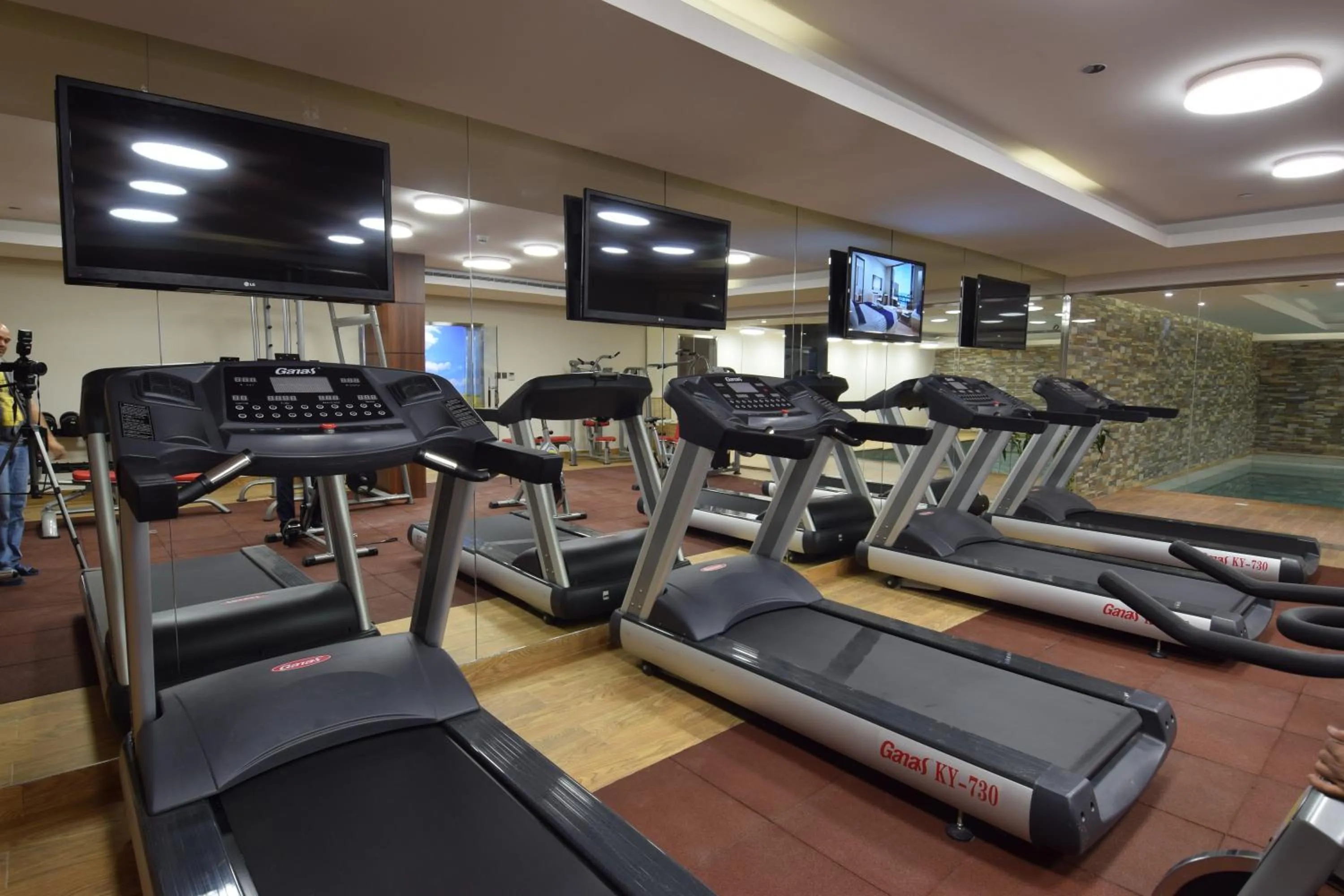 Fitness centre/facilities in Novotel Suites Riyadh Centre