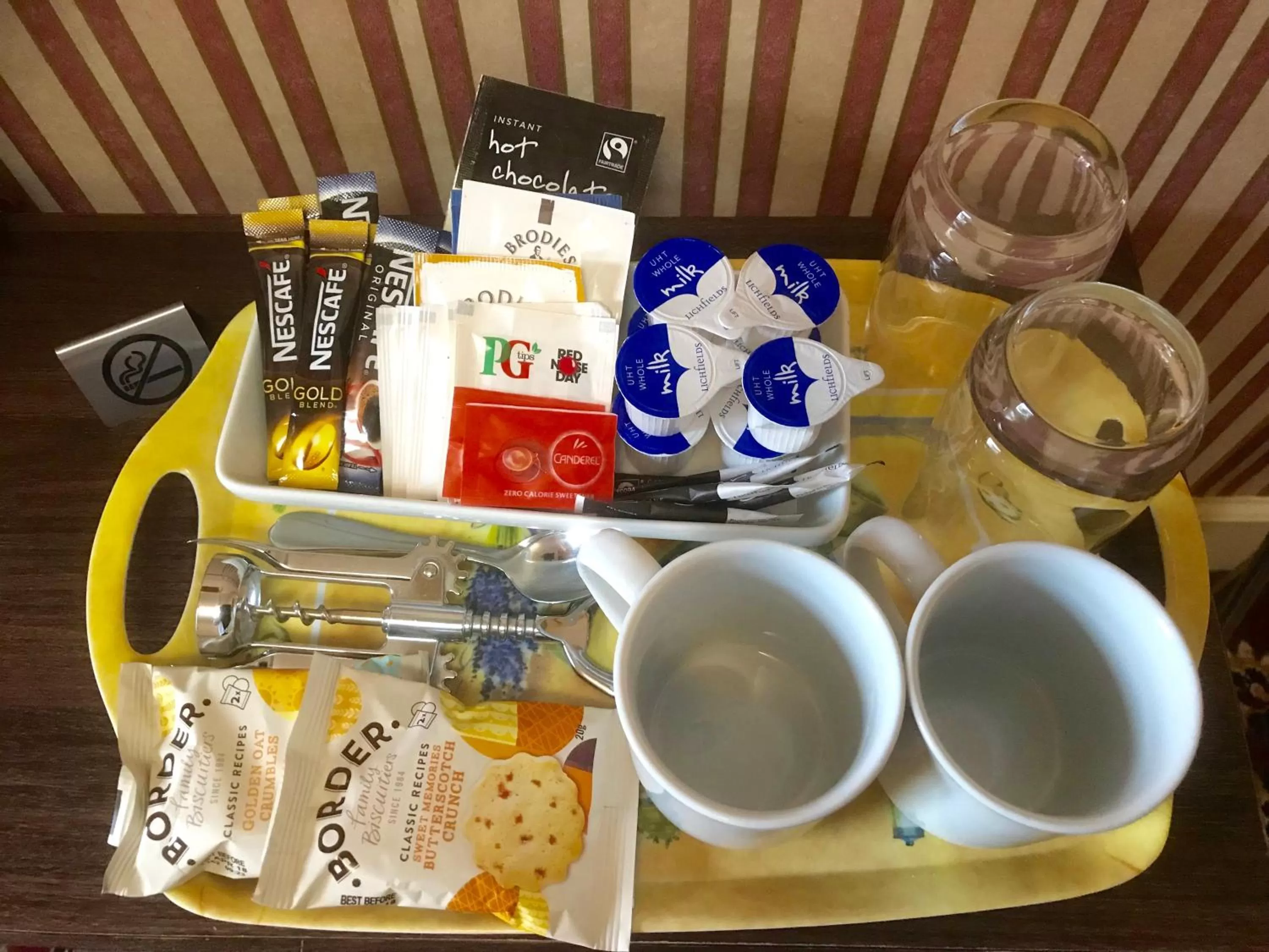 Coffee/tea facilities in Ferintosh Guest House