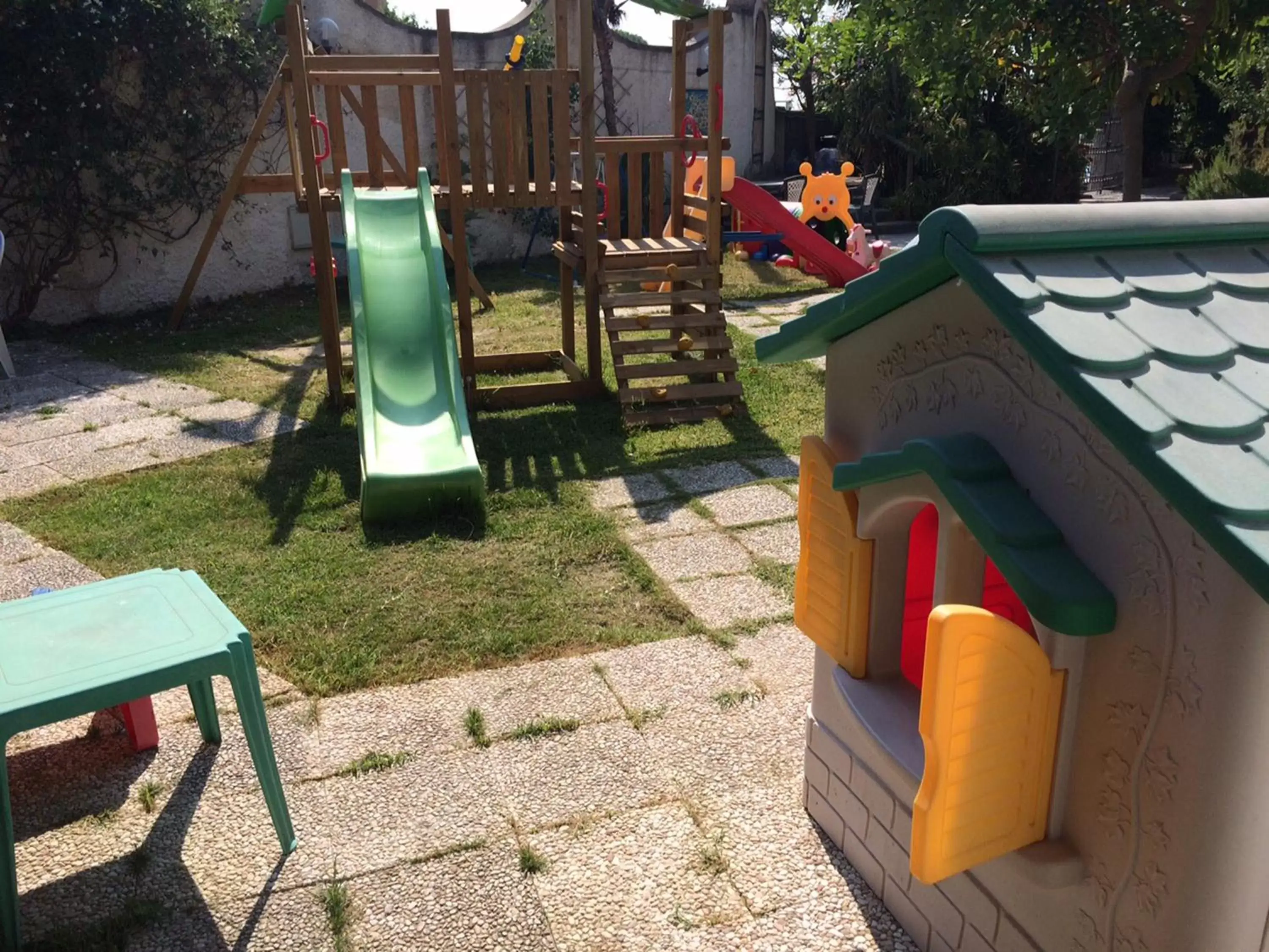 Garden, Children's Play Area in Aparthotel Villa Marinù