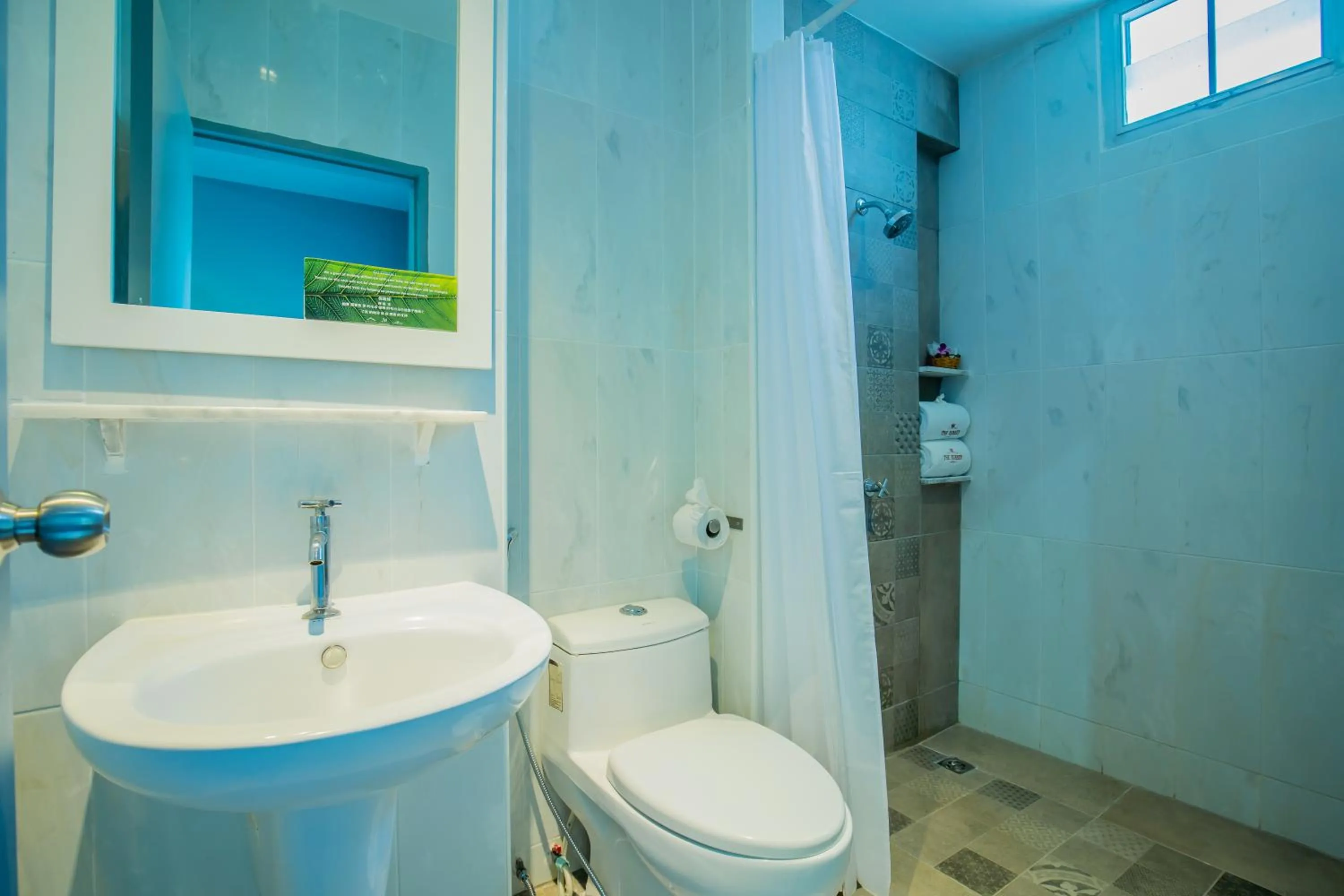 Toilet in The Rubber Hotel Phuket