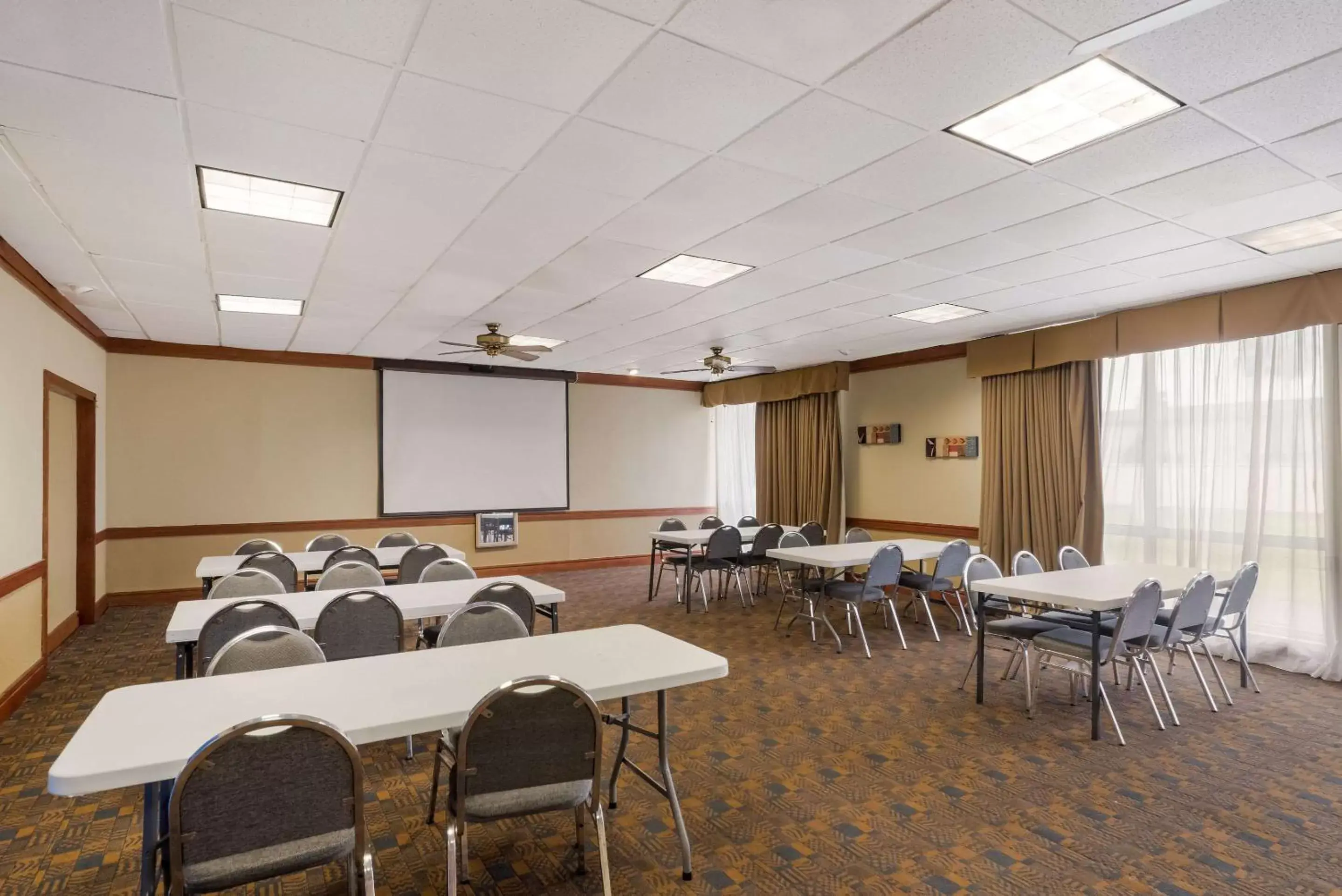 Meeting/conference room in Quality Inn