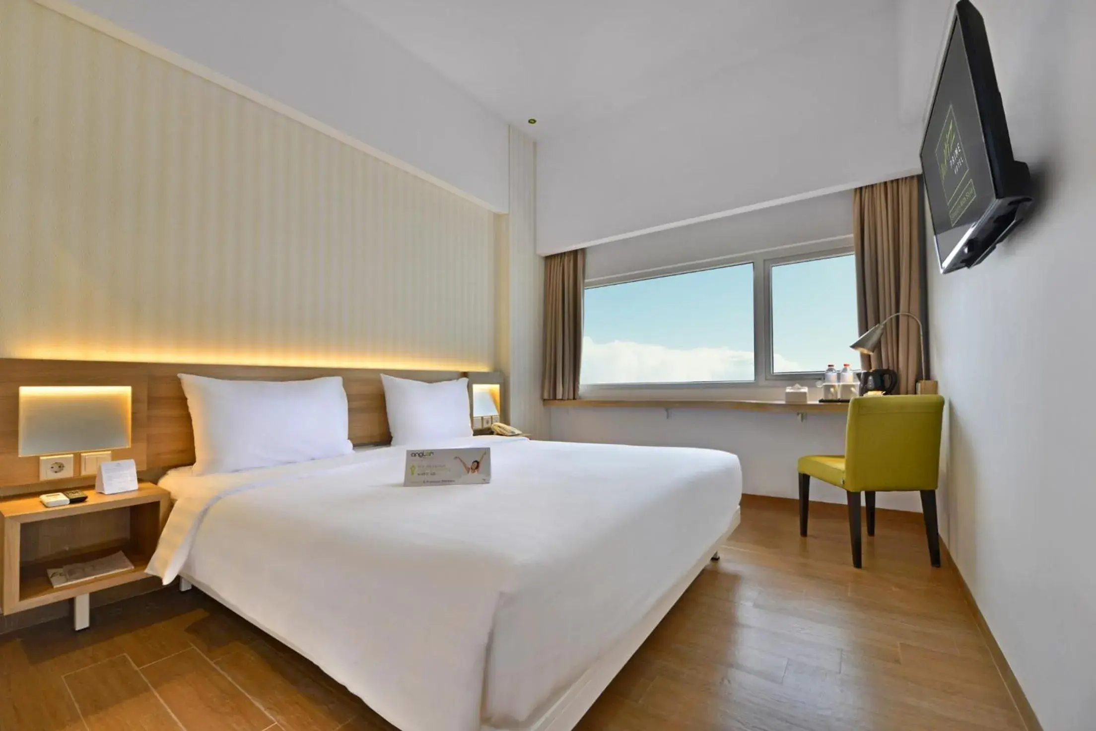 Bed in Whiz Prime Hotel Basuki Rahmat Malang