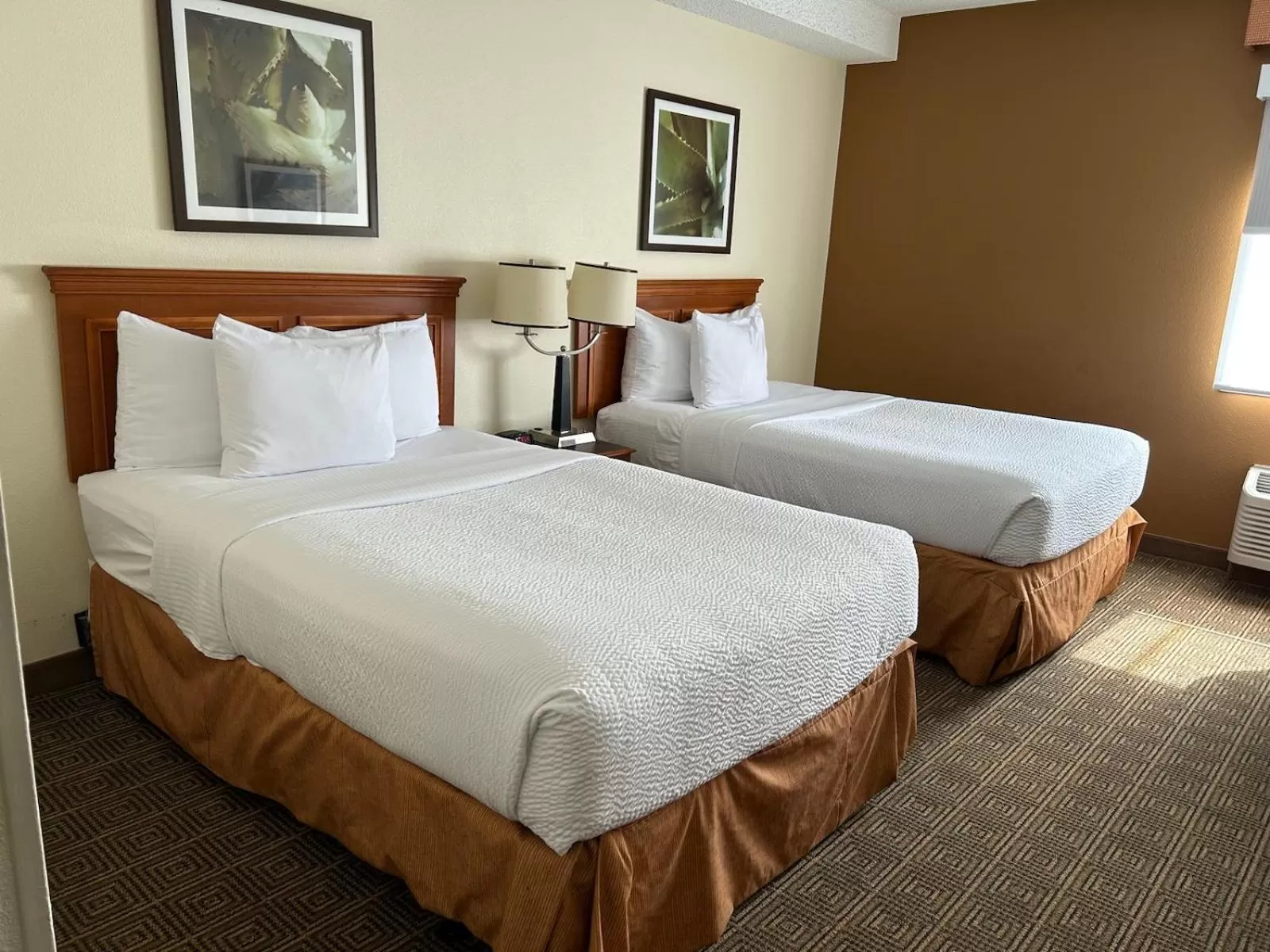 Bed in La Quinta by Wyndham Orlando South