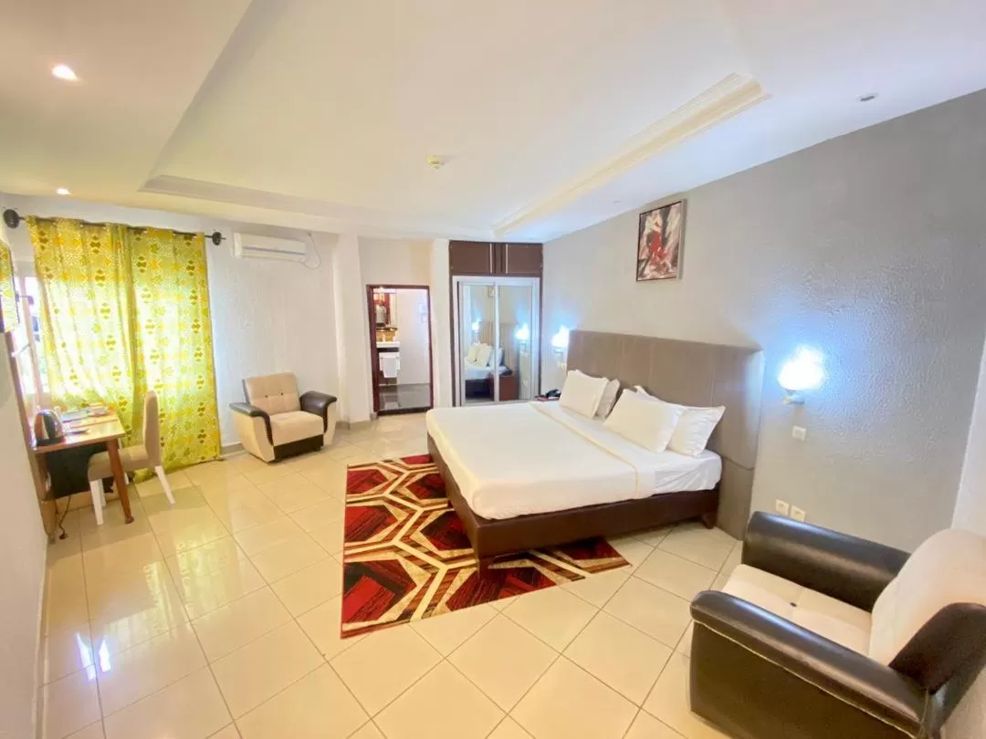 Photo of the whole room in Fini Hotel Bobende