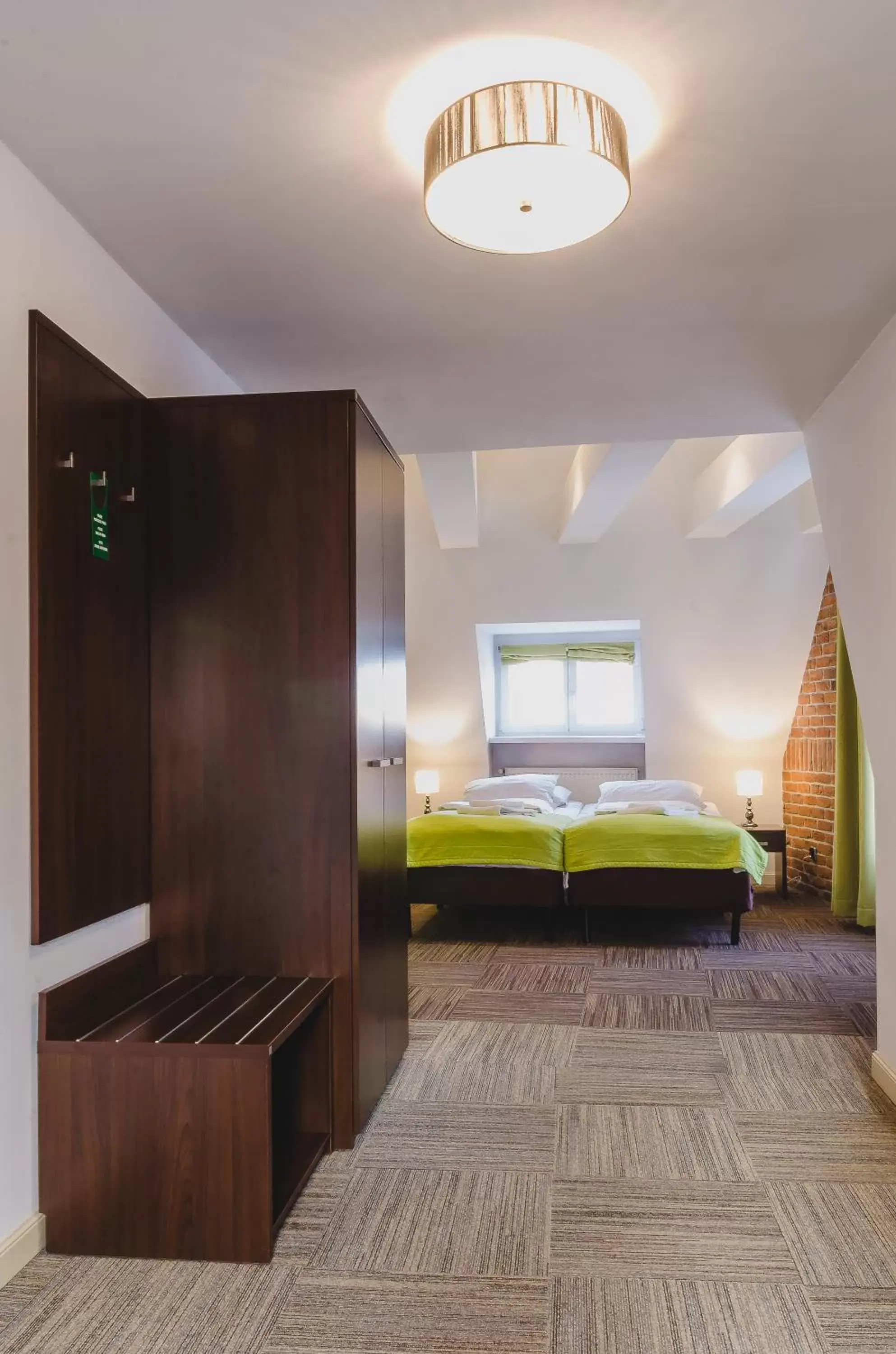 Superior Quadruple Room in Hotel Artus - Old Town Superior Quadruple Room in Hotel Artus - Old Town