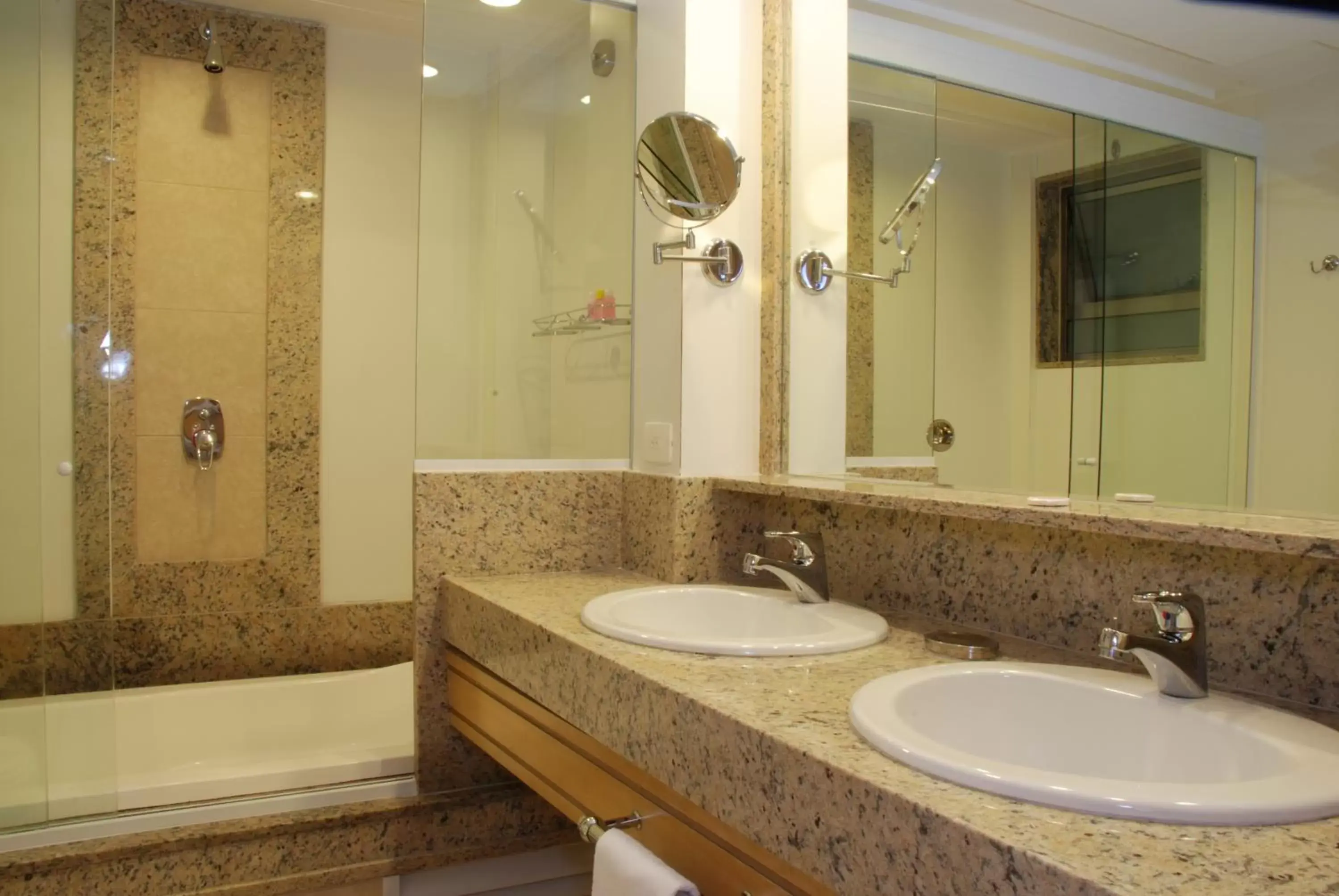 Bathroom in Hotel Astoria Palace