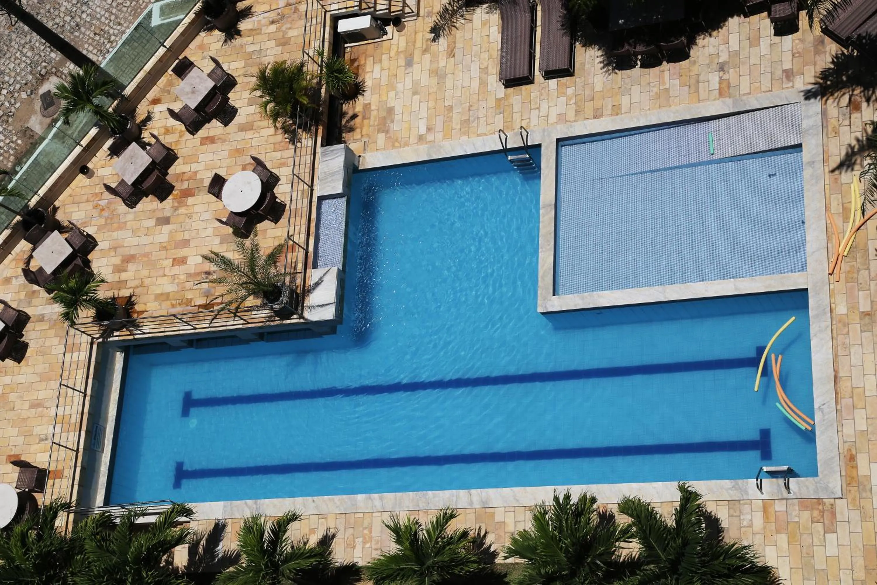 Swimming pool in Garbos Trade Hotel