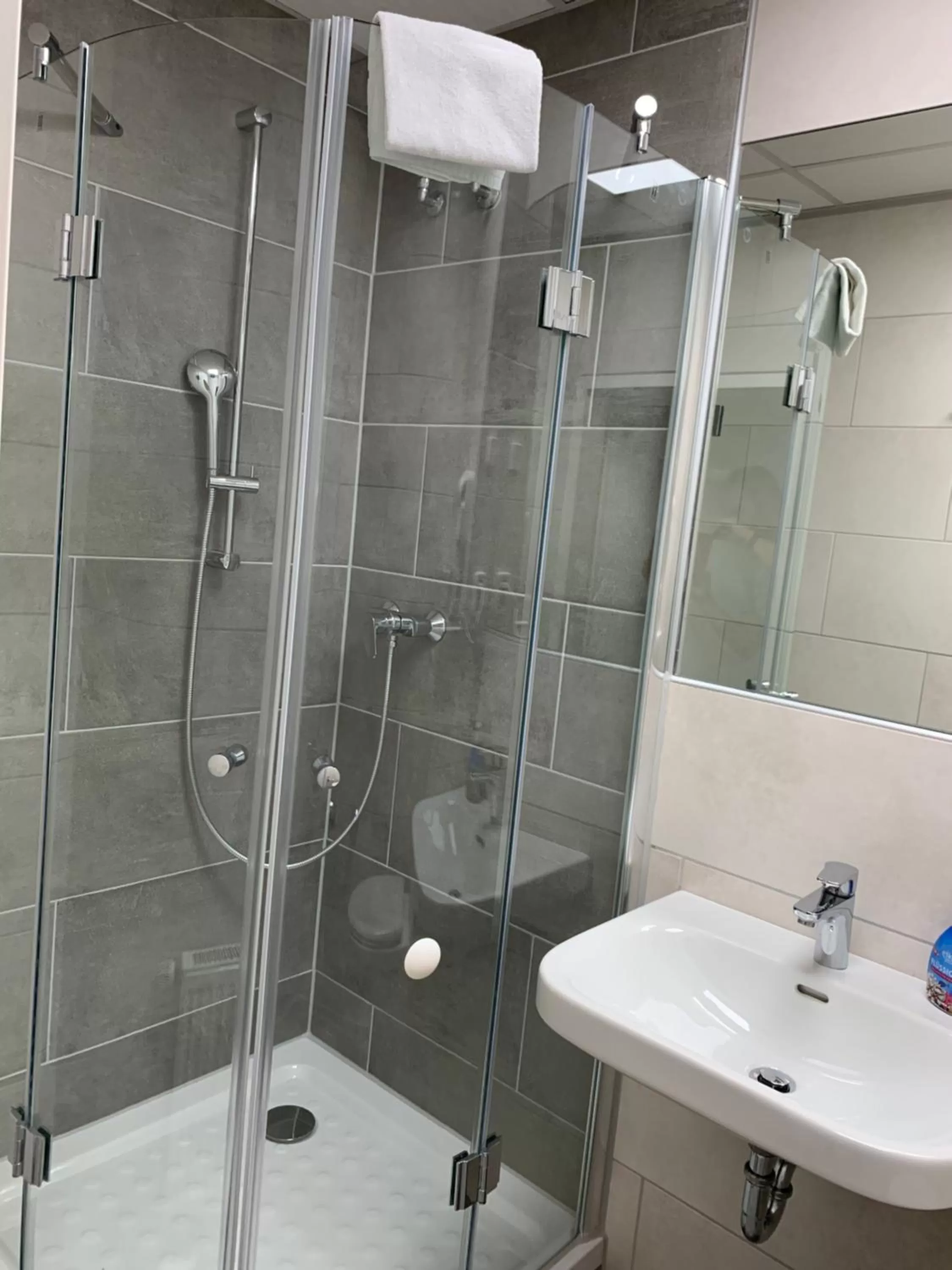 Shower in Casino Hotel Hamm