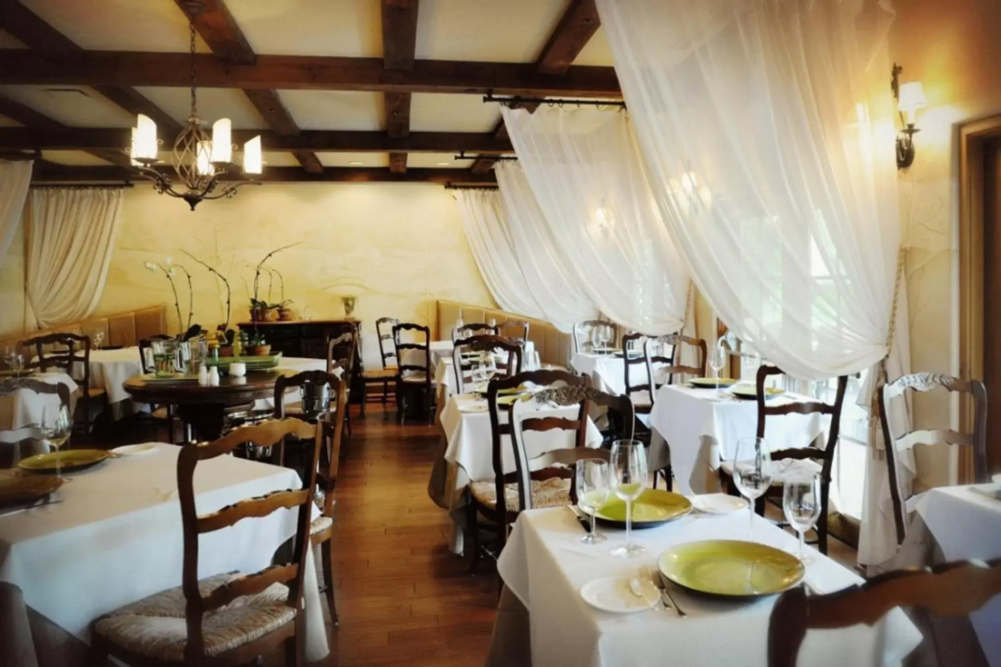Restaurant/Places to Eat in Mirbeau Inn & Spa - Skaneateles