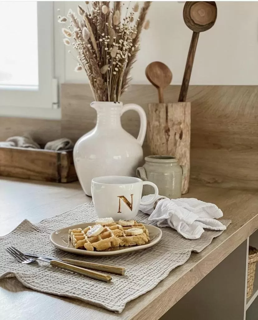 Coffee/tea facilities in le pool house
