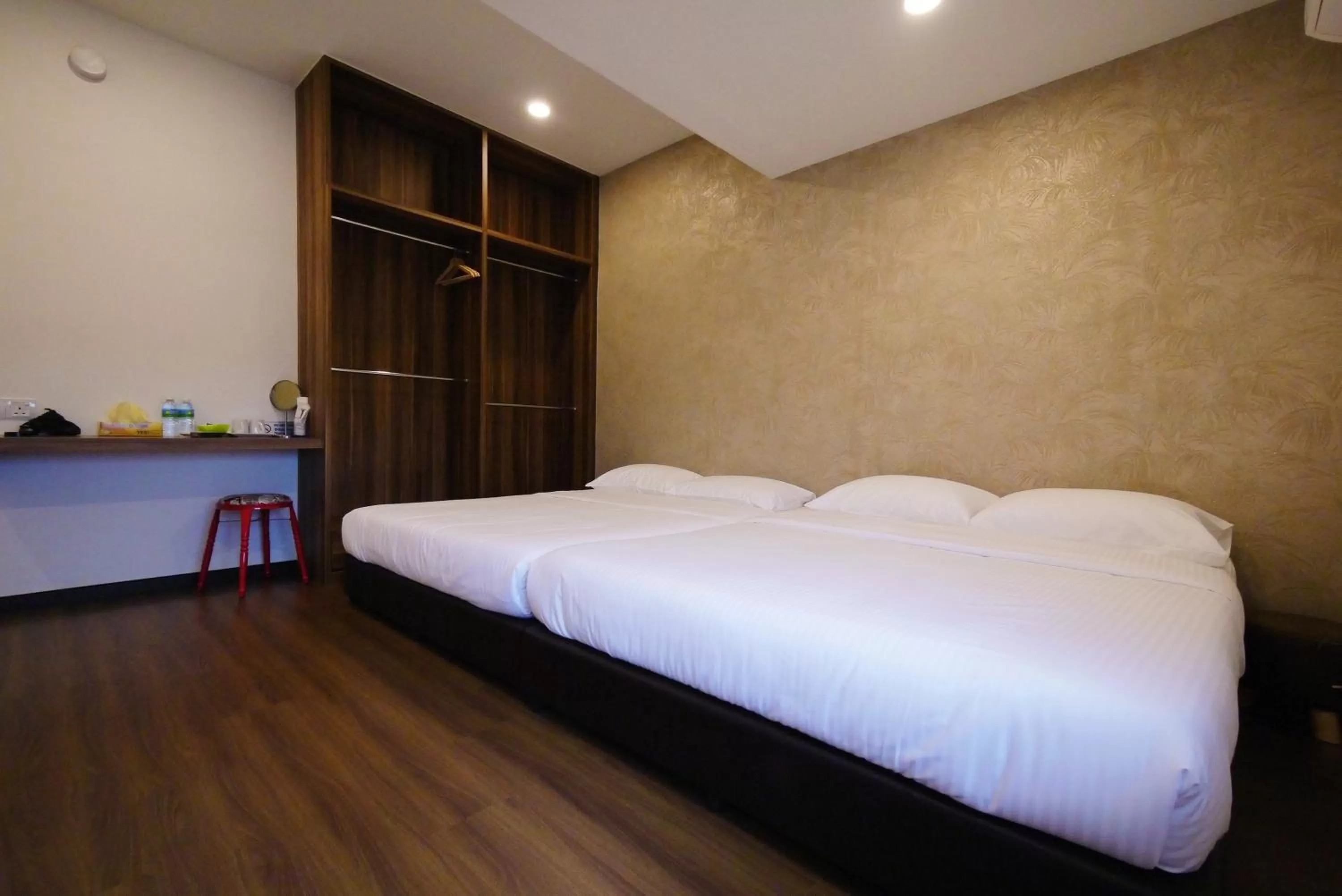 Bathroom, Bed in DreamCatchers Home