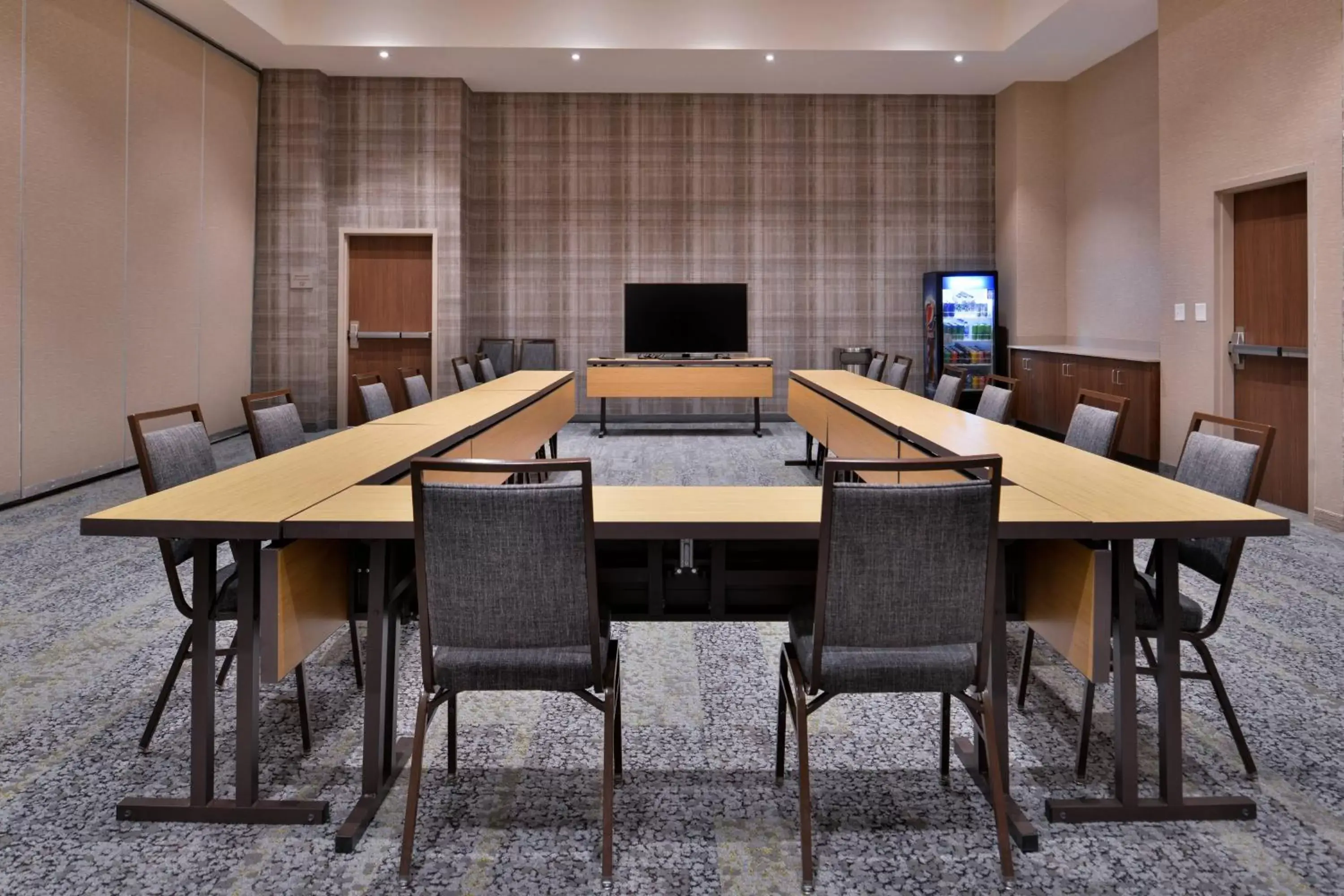 Meeting/conference room in Courtyard by Marriott Edina Bloomington
