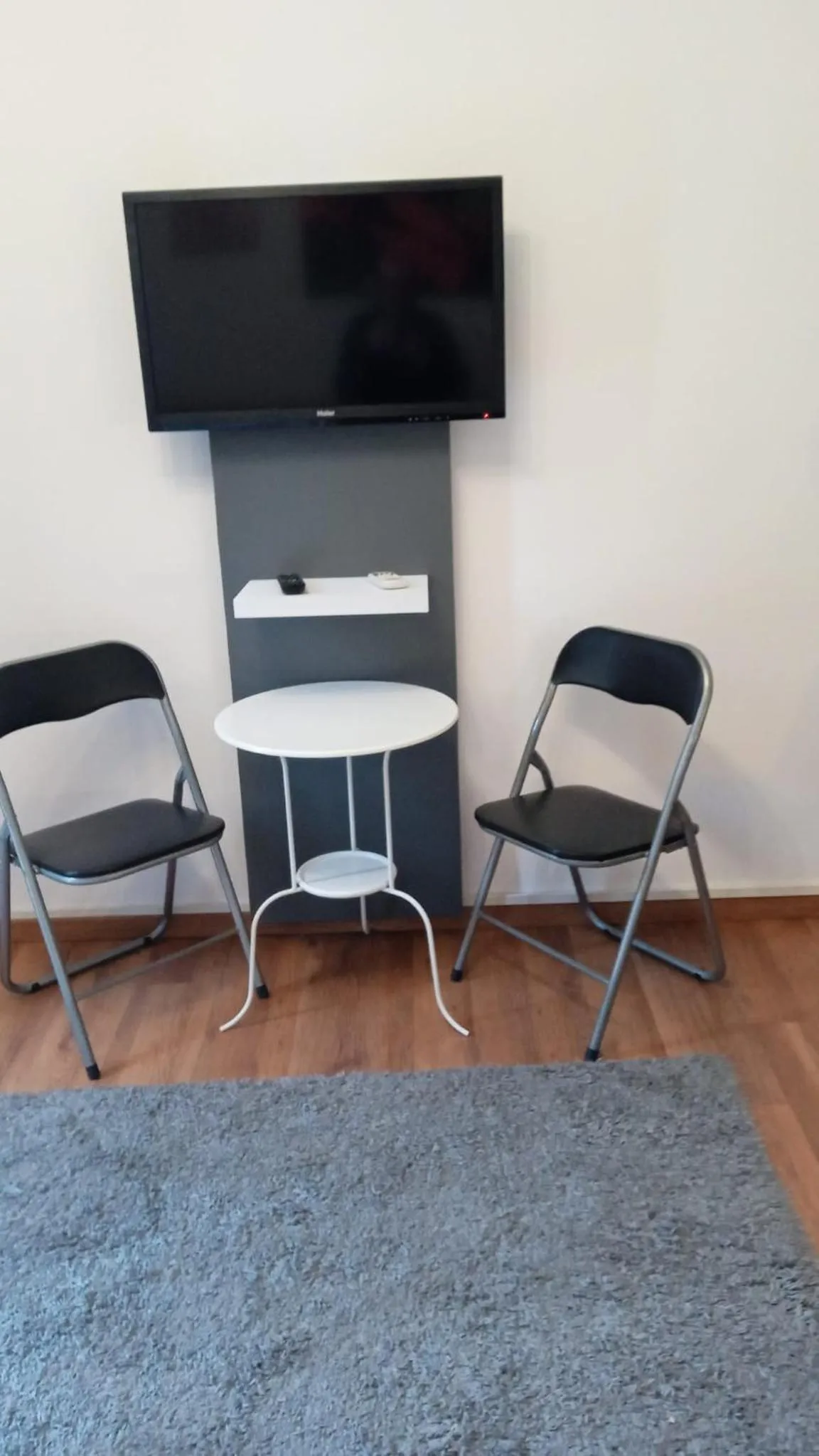 TV and multimedia in Megaride Guest House