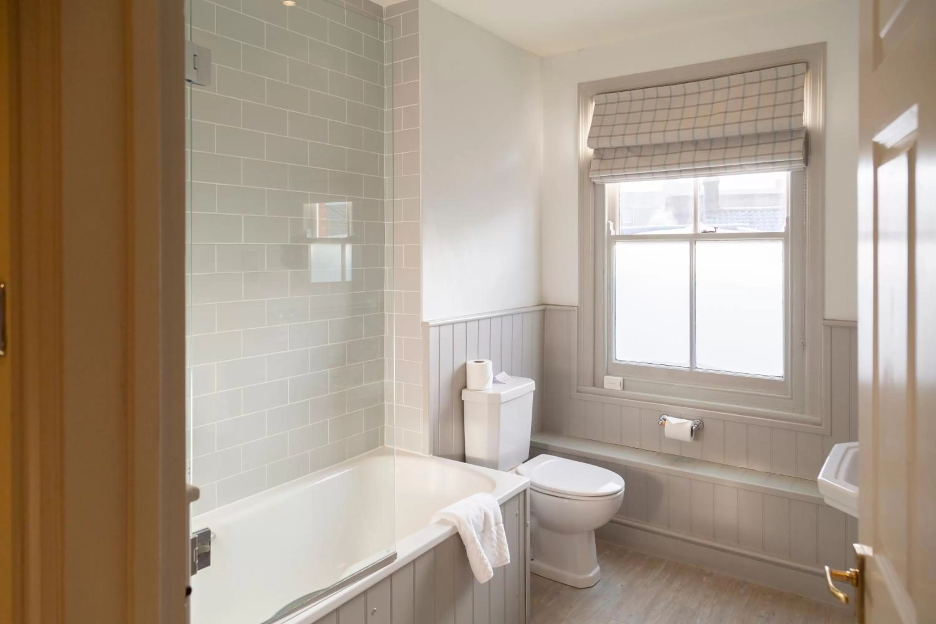 Shower in Crown Hotel