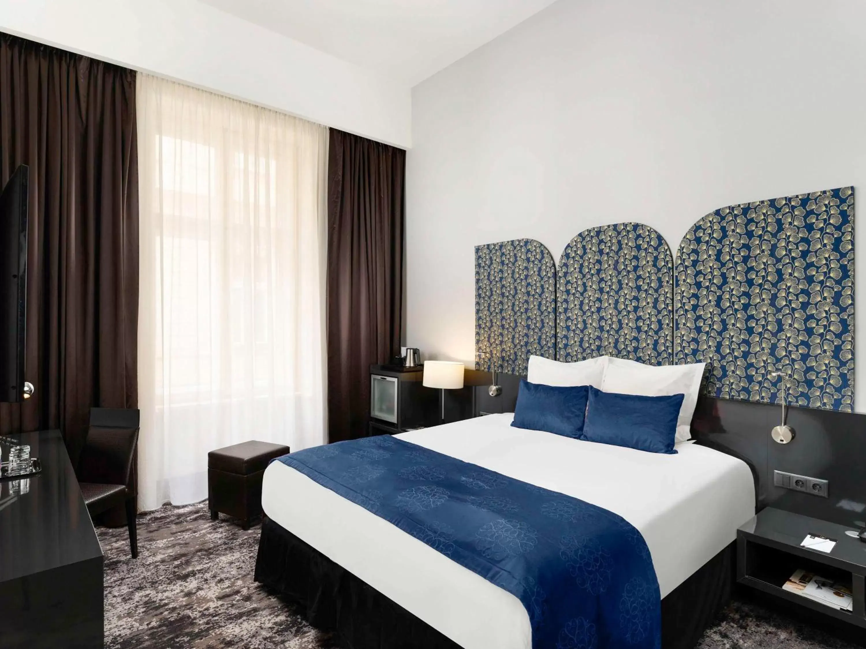 Bedroom, Bed in Hotel Nemzeti Budapest - MGallery