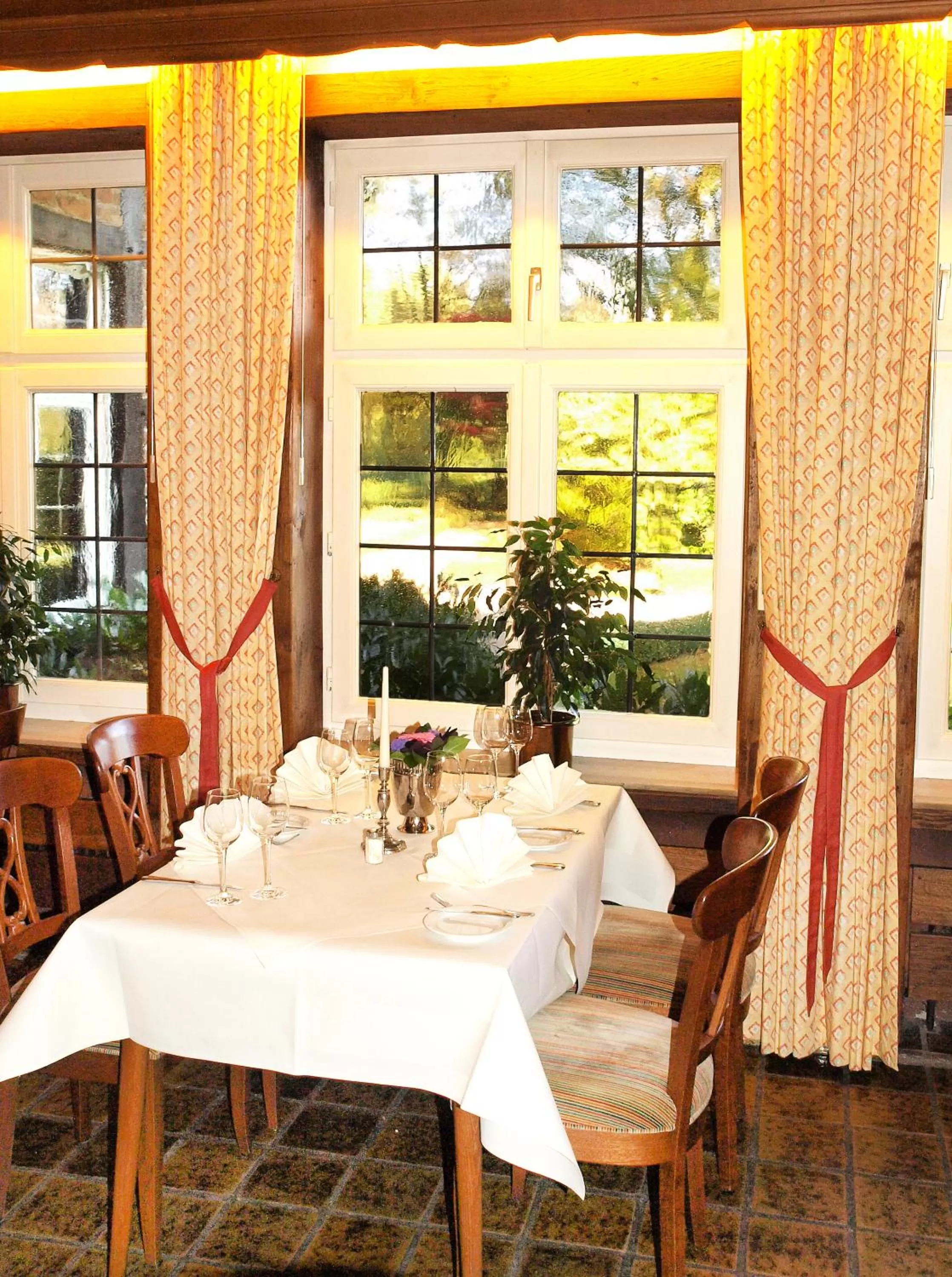 Restaurant/places to eat in Heidehotel Waldhütte