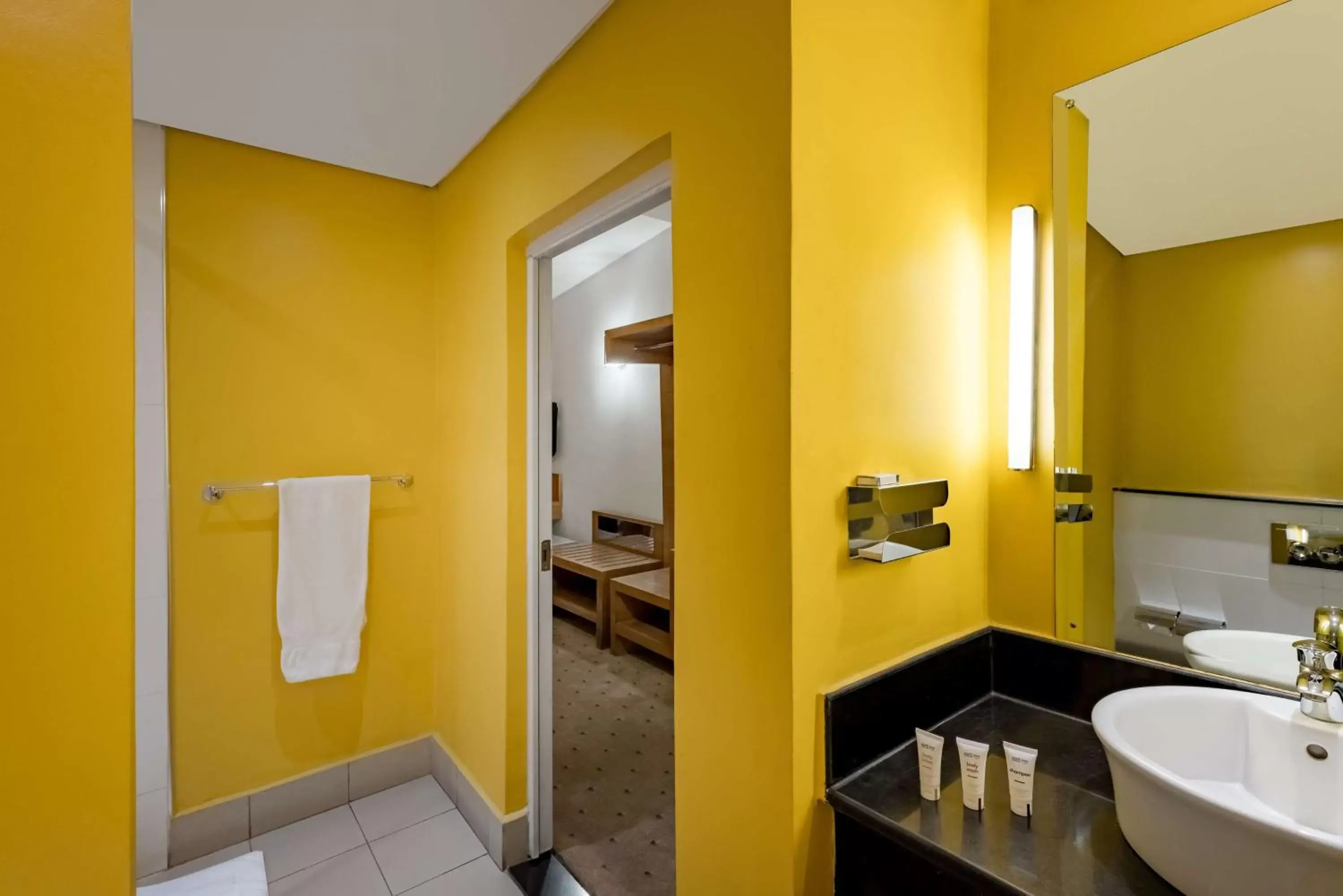 Standard Room - Ground Floor and Balcony in Park Inn by Radisson Abeokuta Standard Room - Ground Floor and Balcony in Park Inn by Radisson Abeokuta